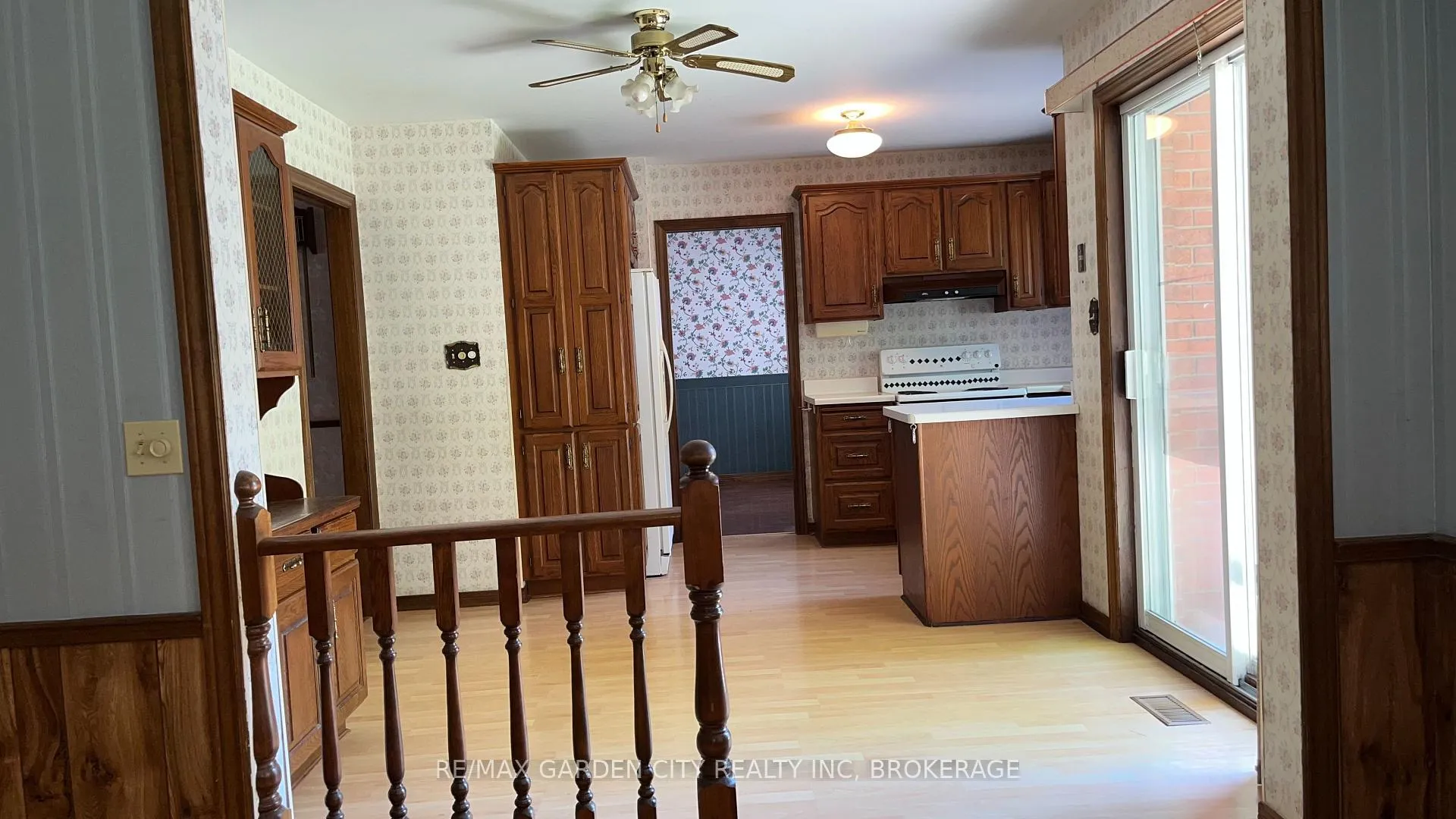 Photo 6 of 86 Sawmill Road, St. Catharines, Grapeview — HOMEH
