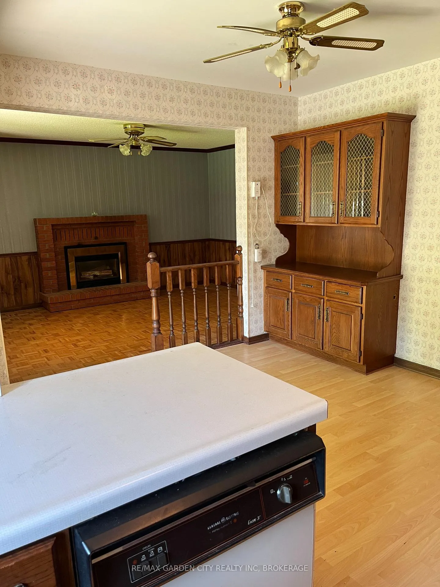 Photo 8 of 86 Sawmill Road, St. Catharines, Grapeview — HOMEH