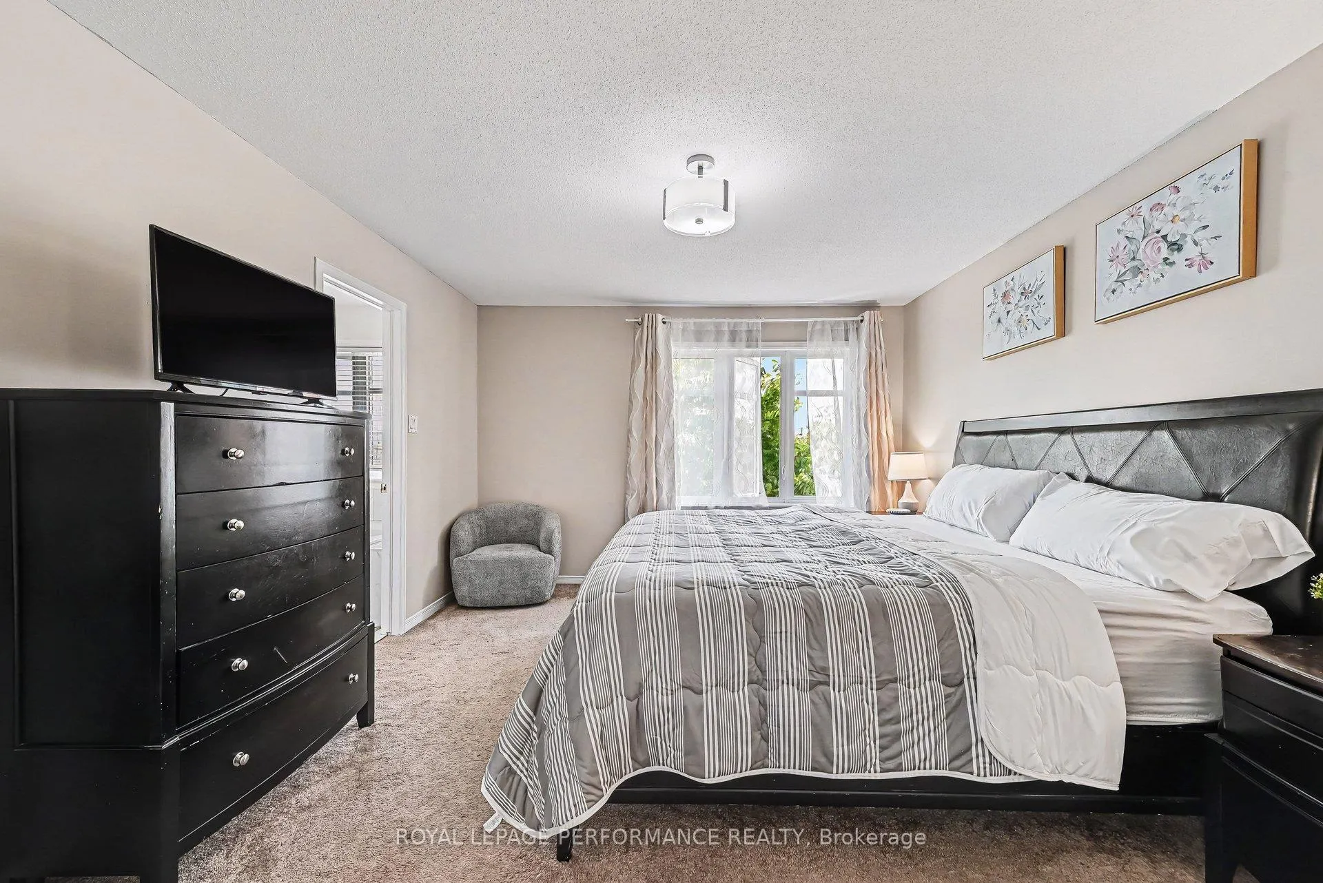 Photo 15 of 2052 Bergamot Circle, Ottawa, Springridge/East Village — HOMEH