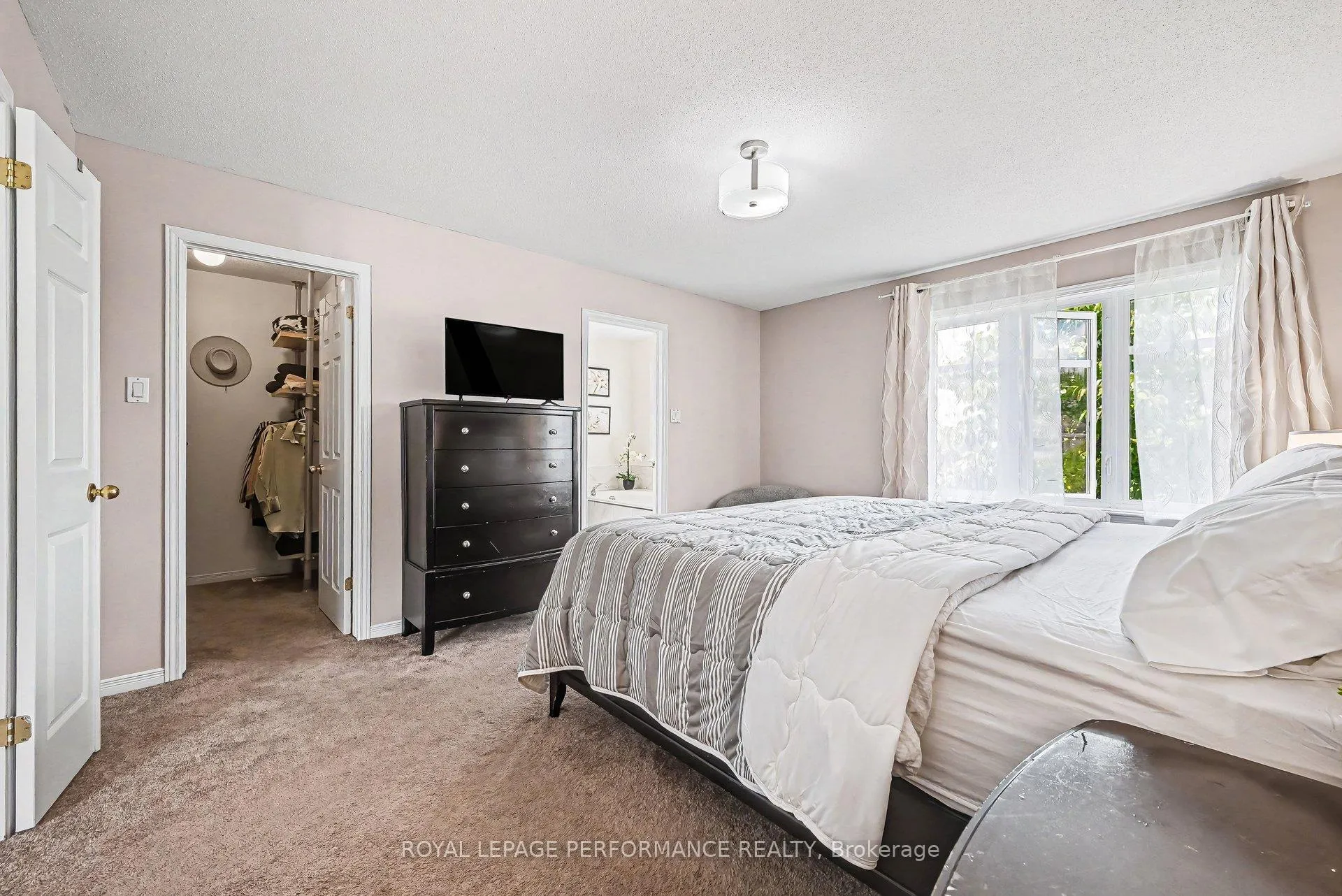 Photo 17 of 2052 Bergamot Circle, Ottawa, Springridge/East Village — HOMEH