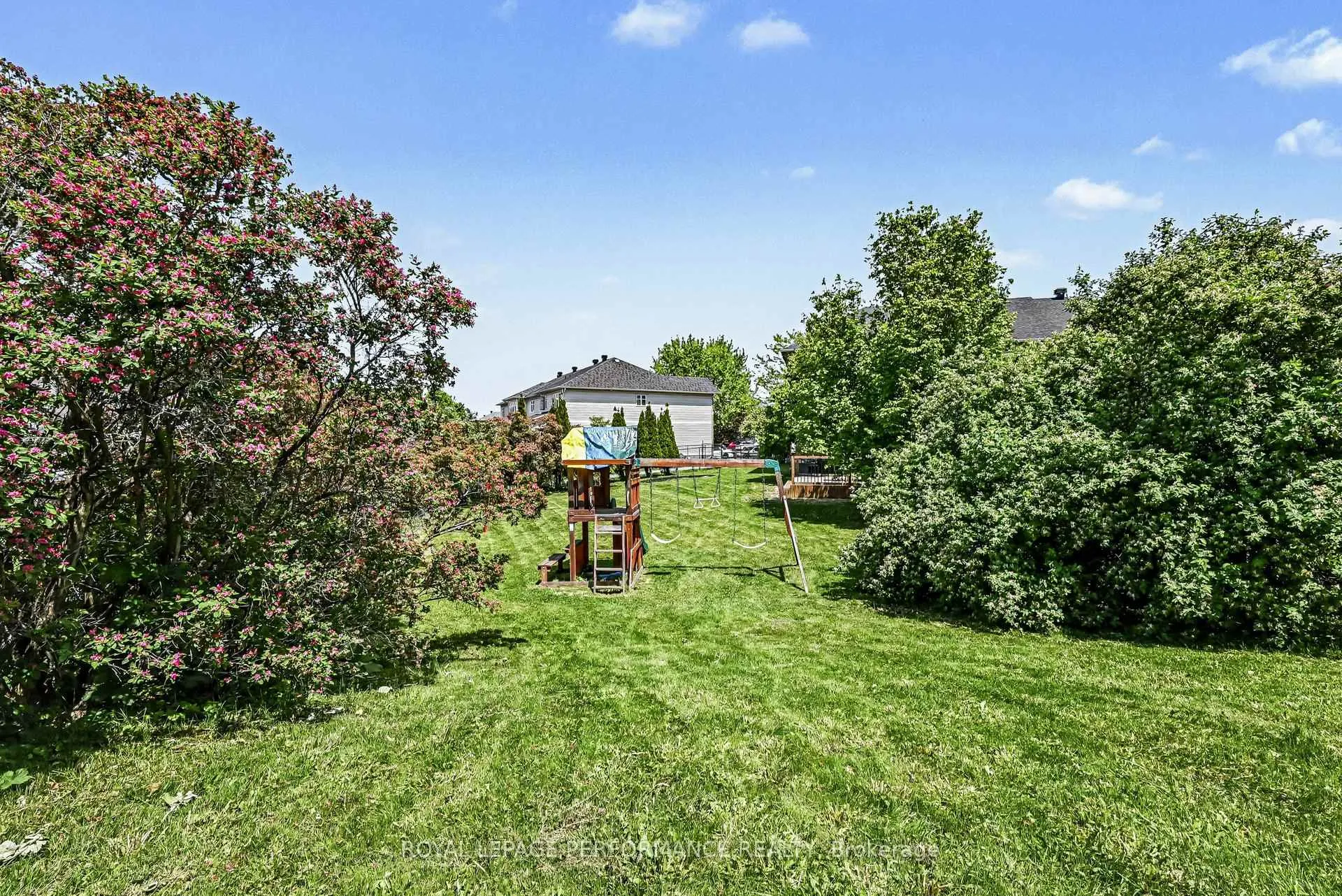 Photo 35 of 2052 Bergamot Circle, Ottawa, Springridge/East Village — HOMEH
