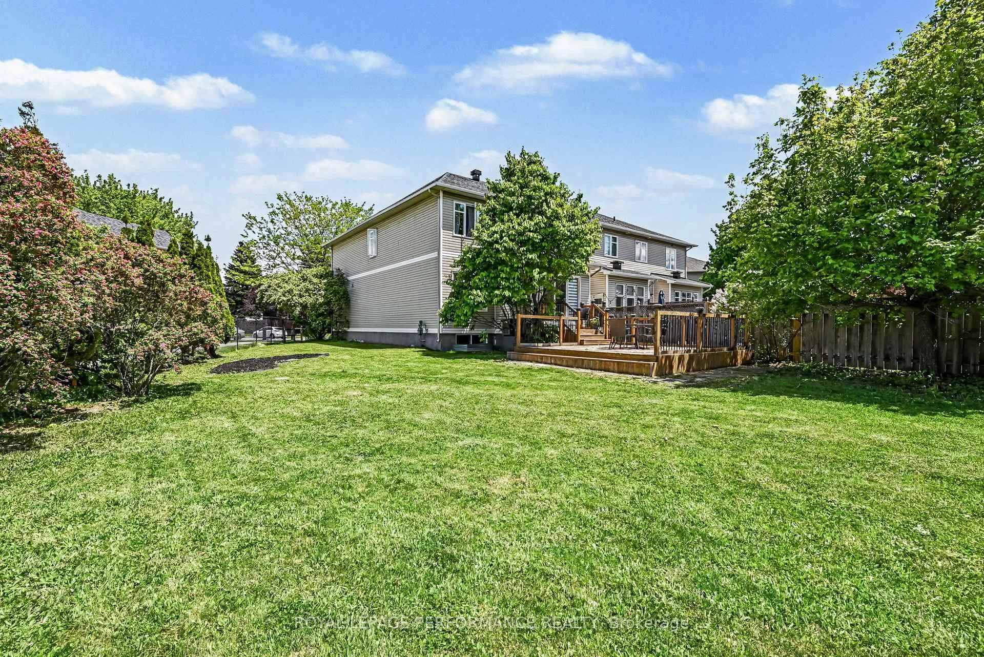 Photo 36 of 2052 Bergamot Circle, Ottawa, Springridge/East Village — HOMEH
