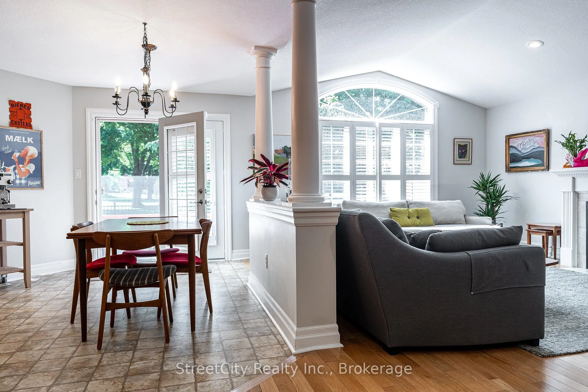 Photo 5 of 98 Abraham Drive, Stratford — HOMEH