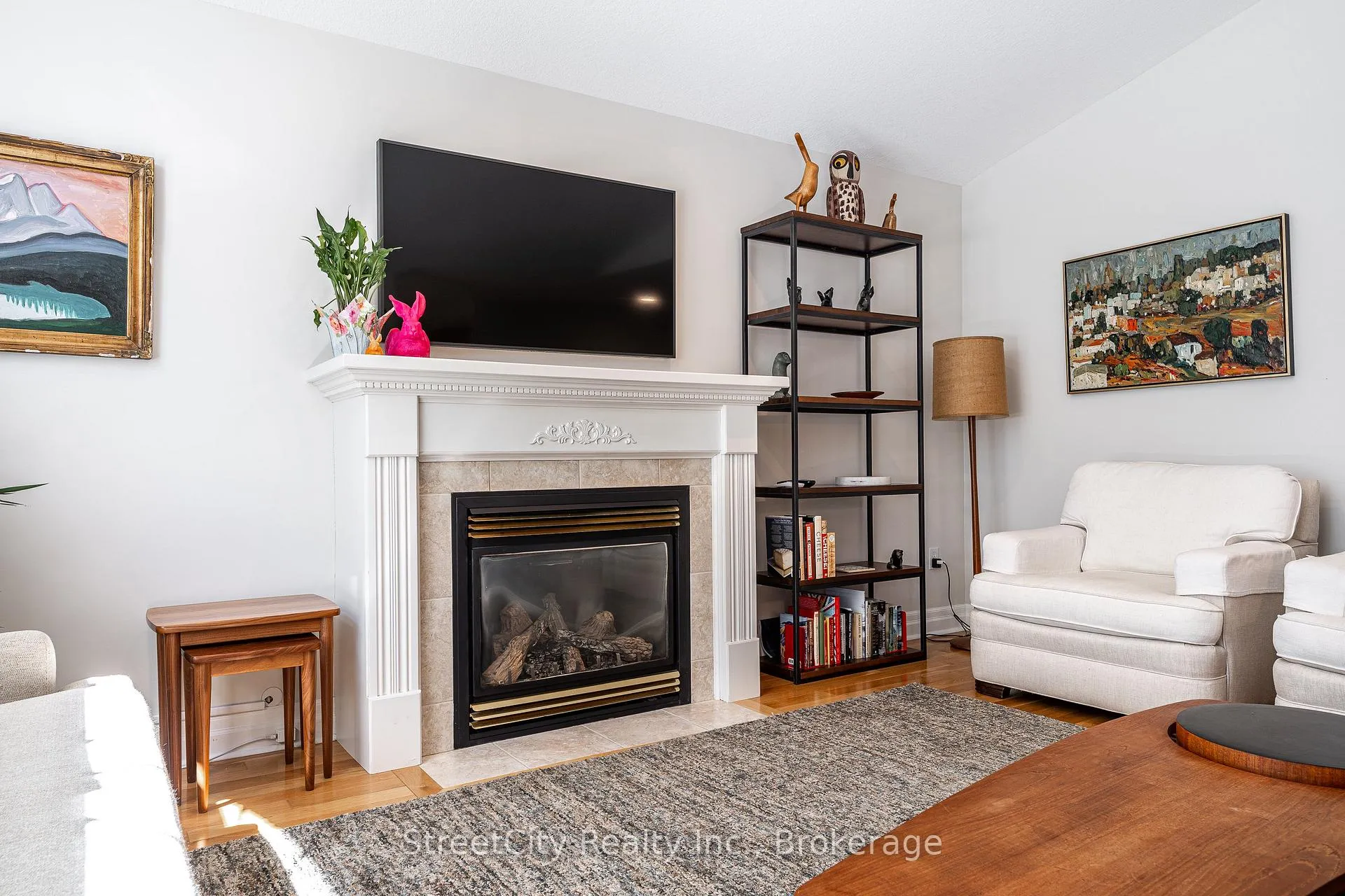 Photo 7 of 98 Abraham Drive, Stratford — HOMEH