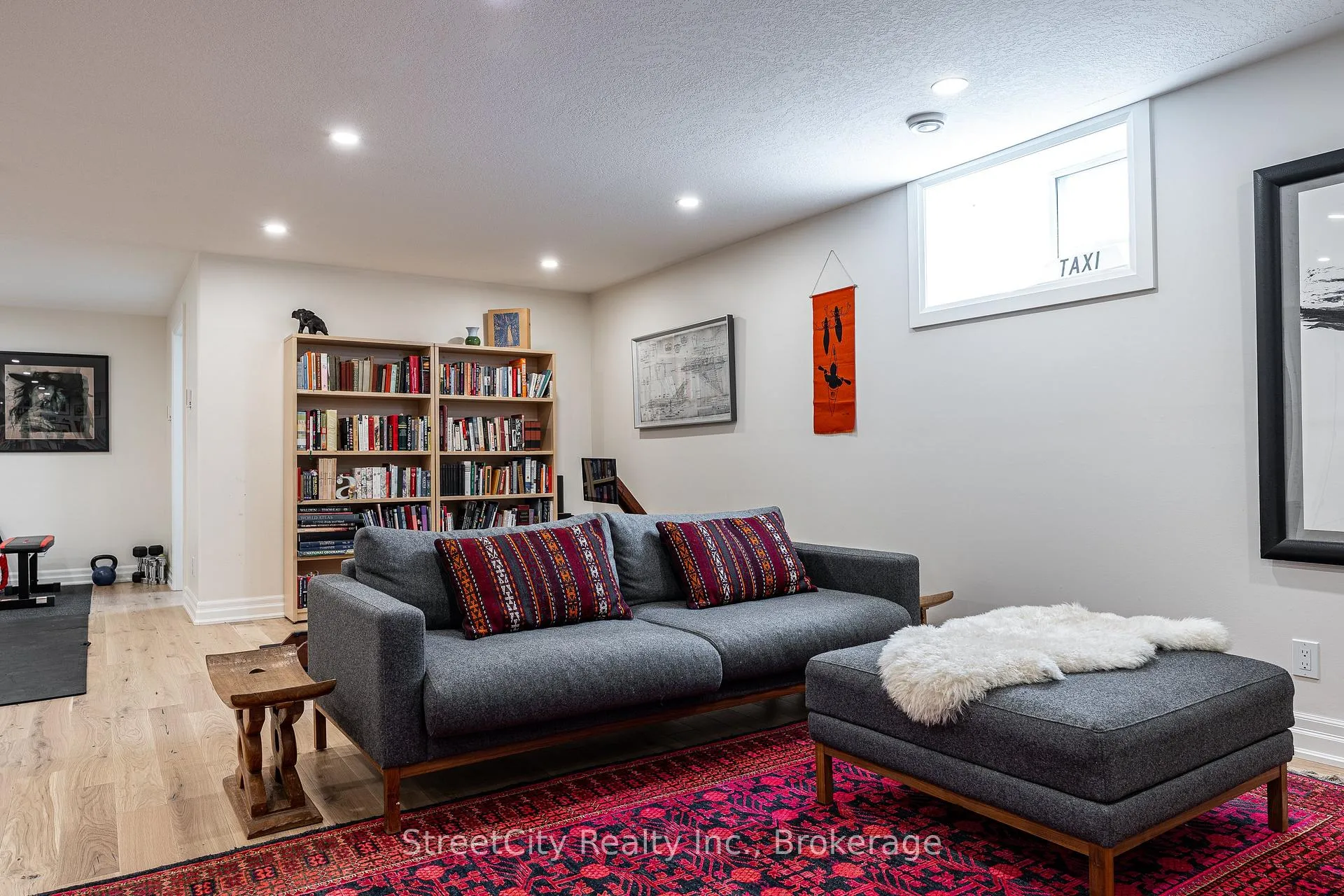 Photo 27 of 98 Abraham Drive, Stratford — HOMEH