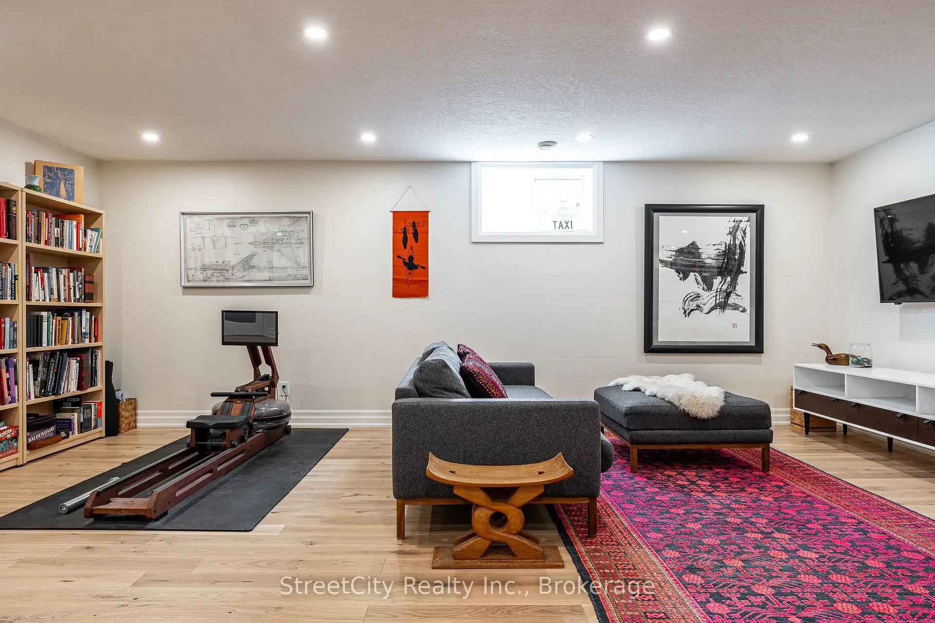 Photo 28 of 98 Abraham Drive, Stratford — HOMEH