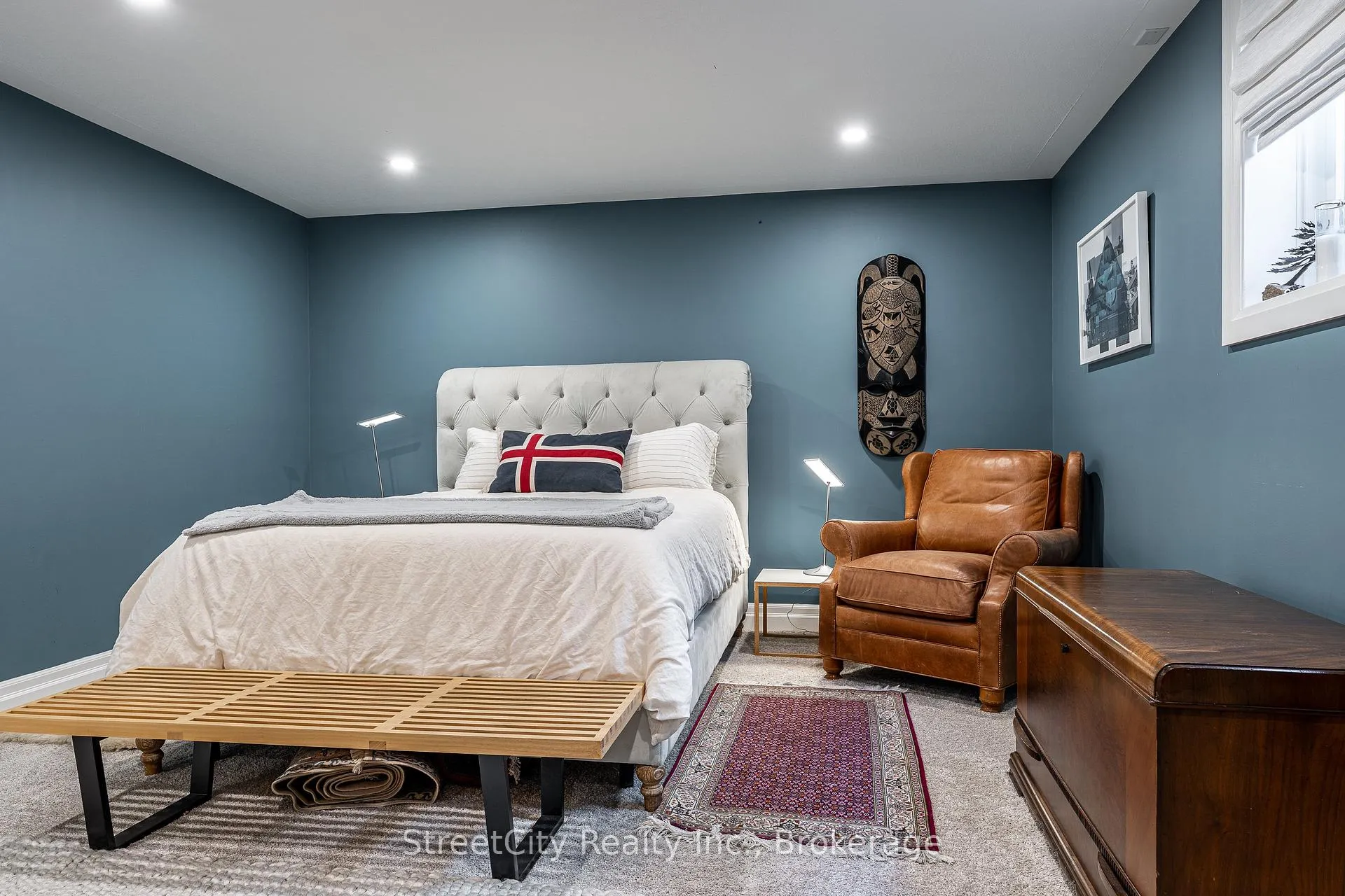 Photo 34 of 98 Abraham Drive, Stratford — HOMEH