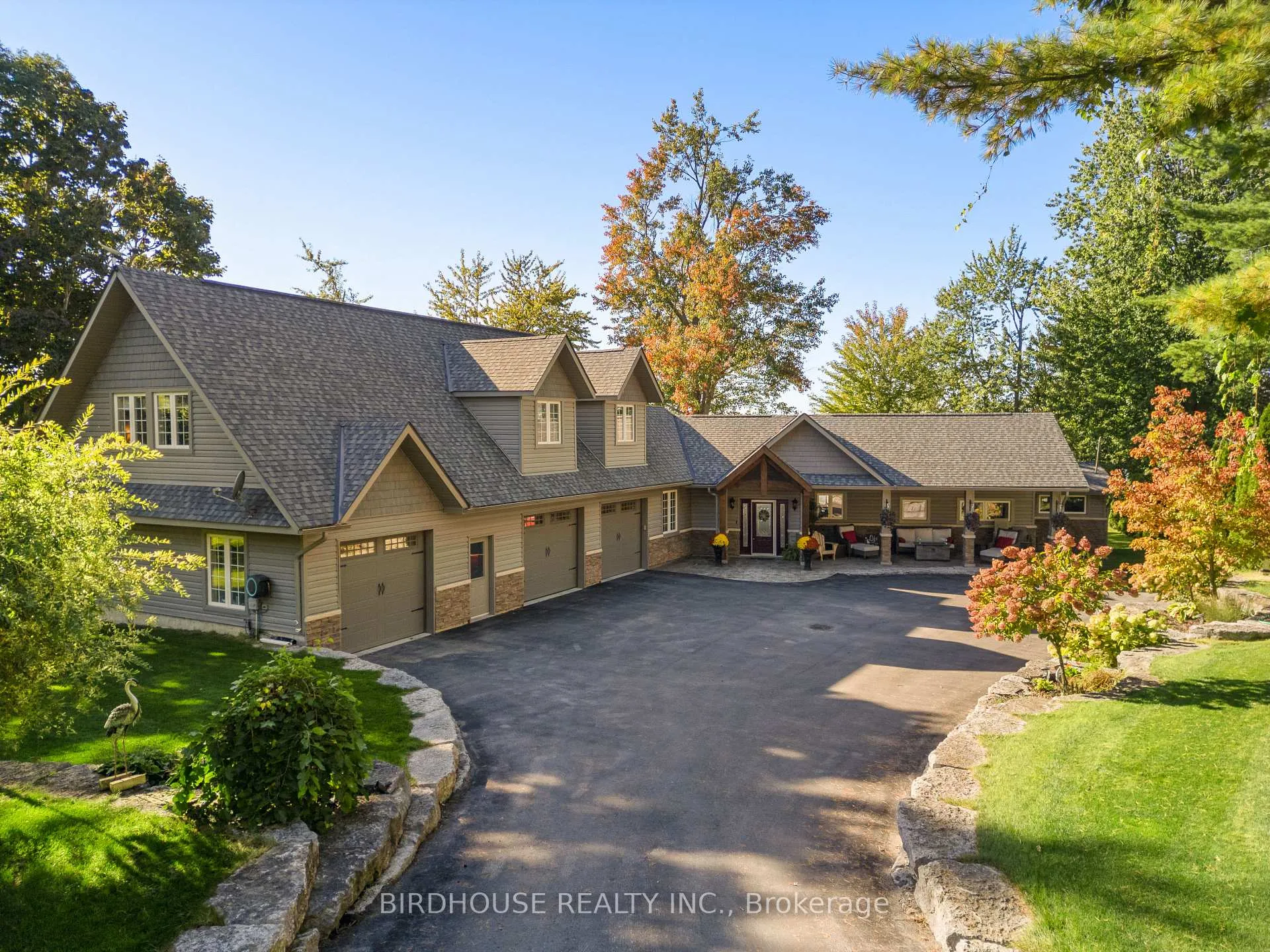 Photo 2 of 1358 Island View Drive, Selwyn — HOMEH