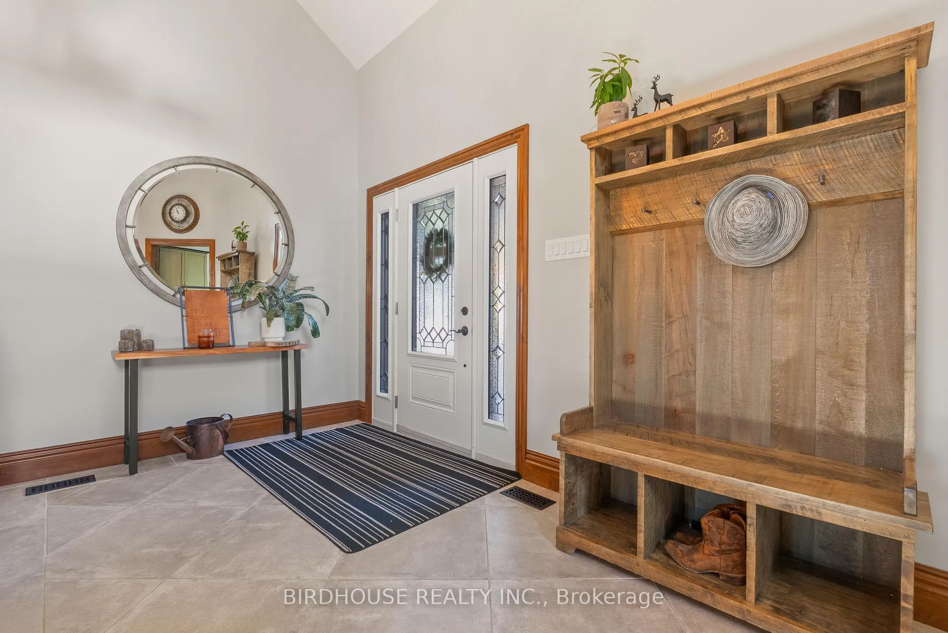 Photo 5 of 1358 Island View Drive, Selwyn — HOMEH