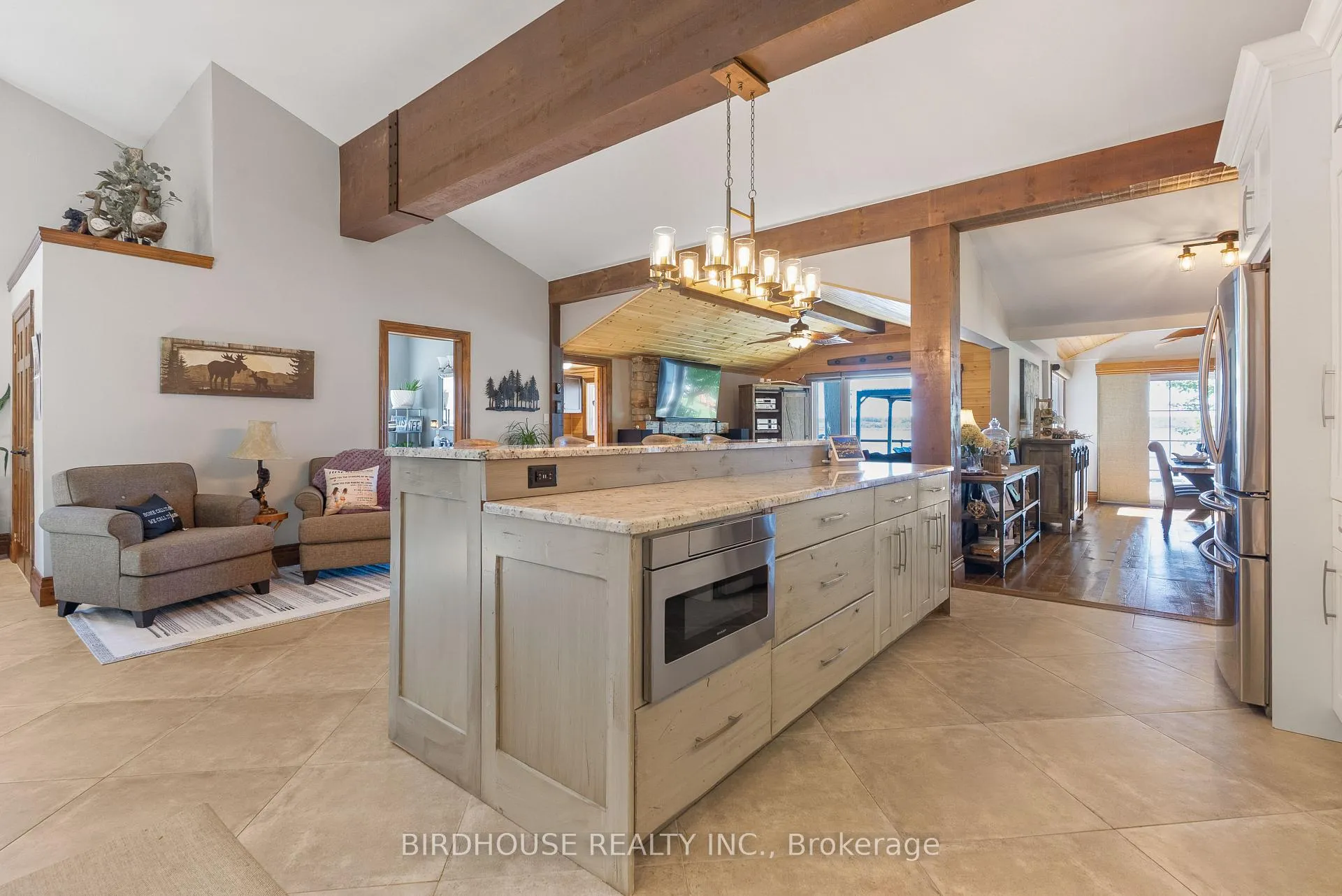 Photo 10 of 1358 Island View Drive, Selwyn — HOMEH
