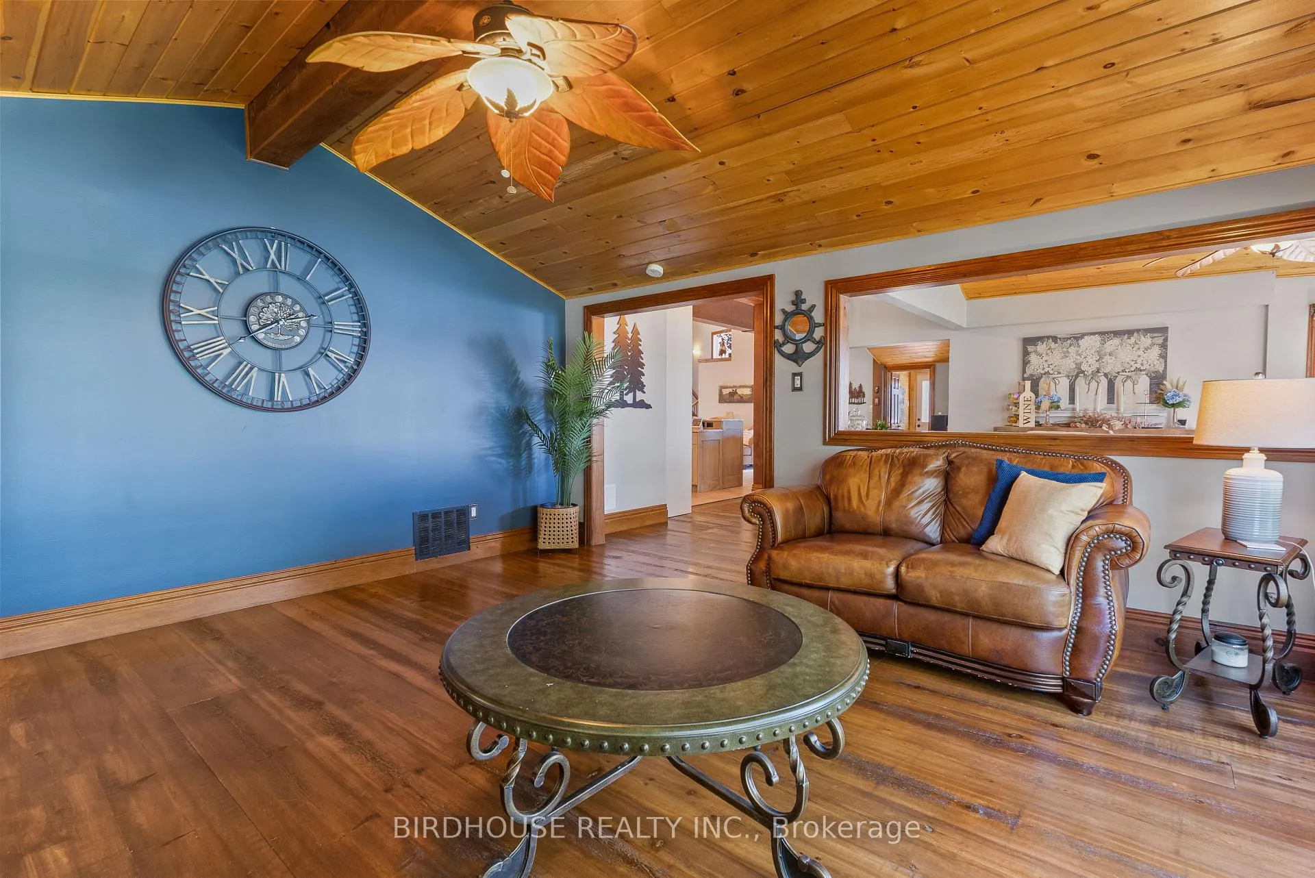 Photo 17 of 1358 Island View Drive, Selwyn — HOMEH
