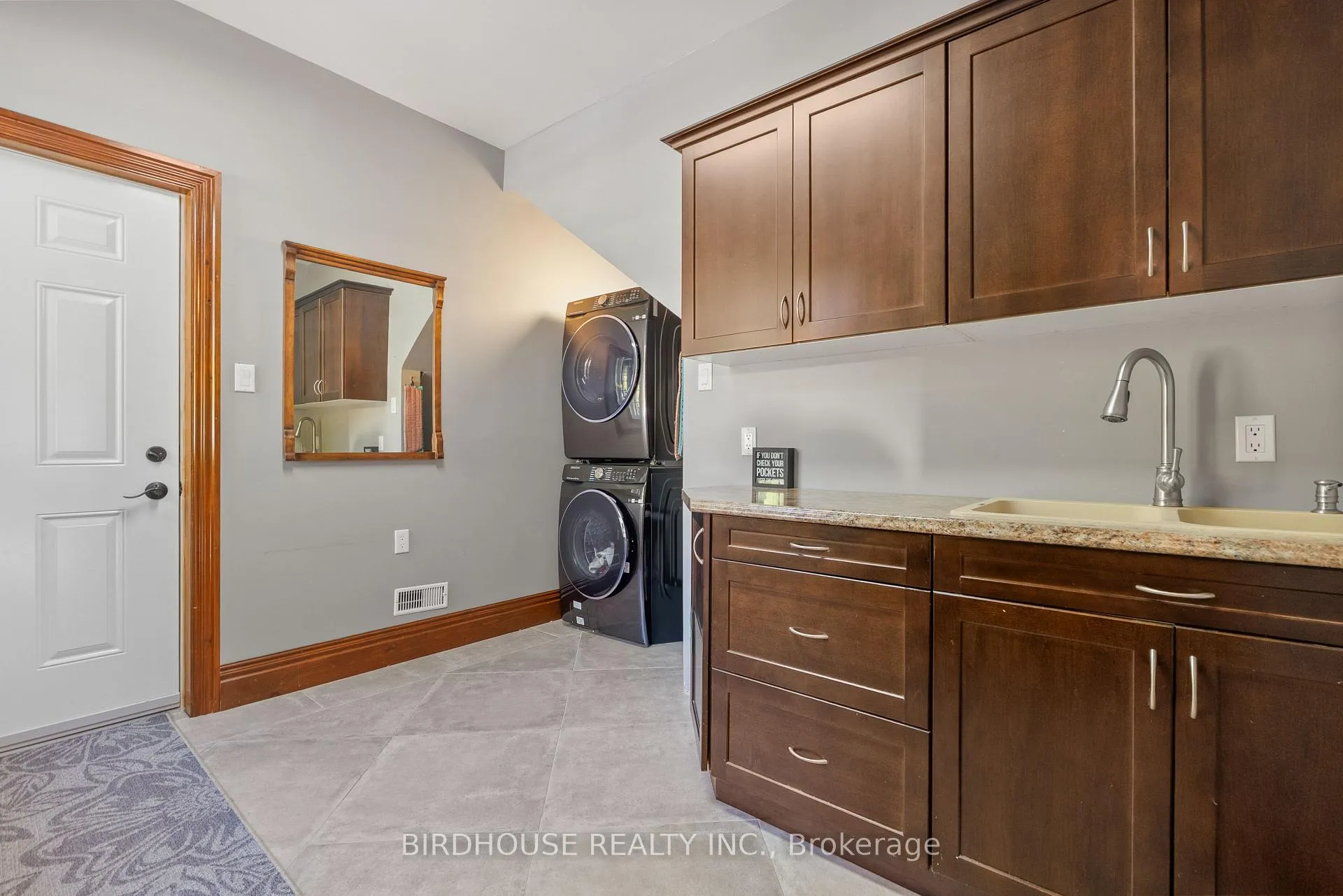 Photo 24 of 1358 Island View Drive, Selwyn — HOMEH
