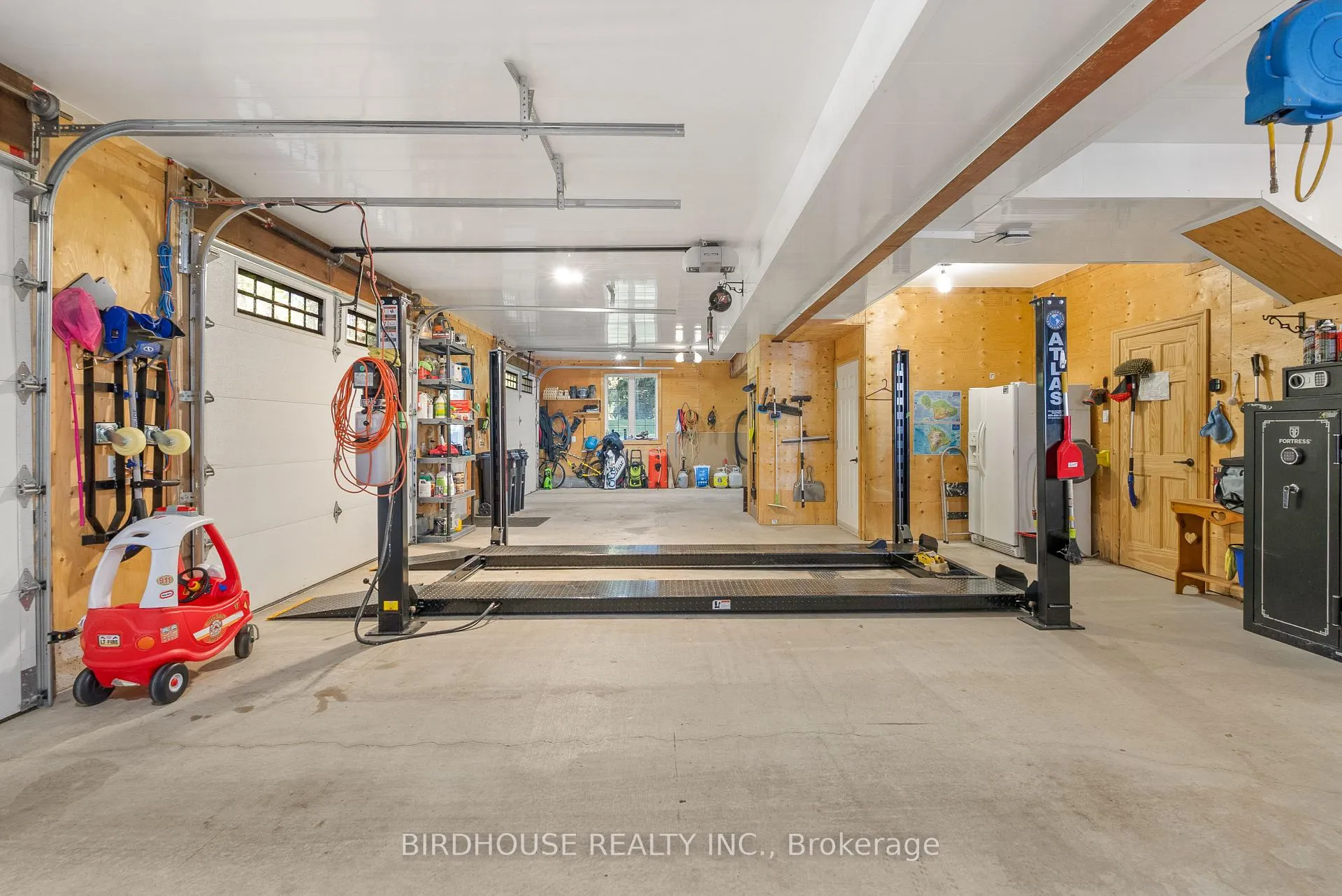Photo 32 of 1358 Island View Drive, Selwyn — HOMEH