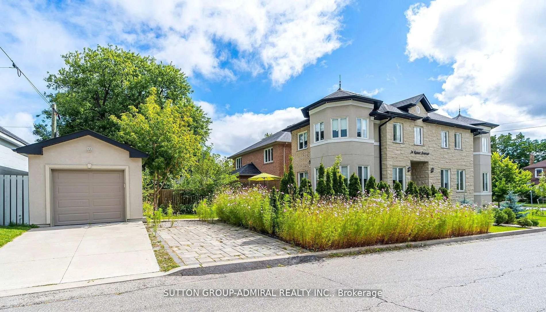 Photo 3 of 24 Ranee Avenue, Toronto, Englemount-Lawrence — HOMEH