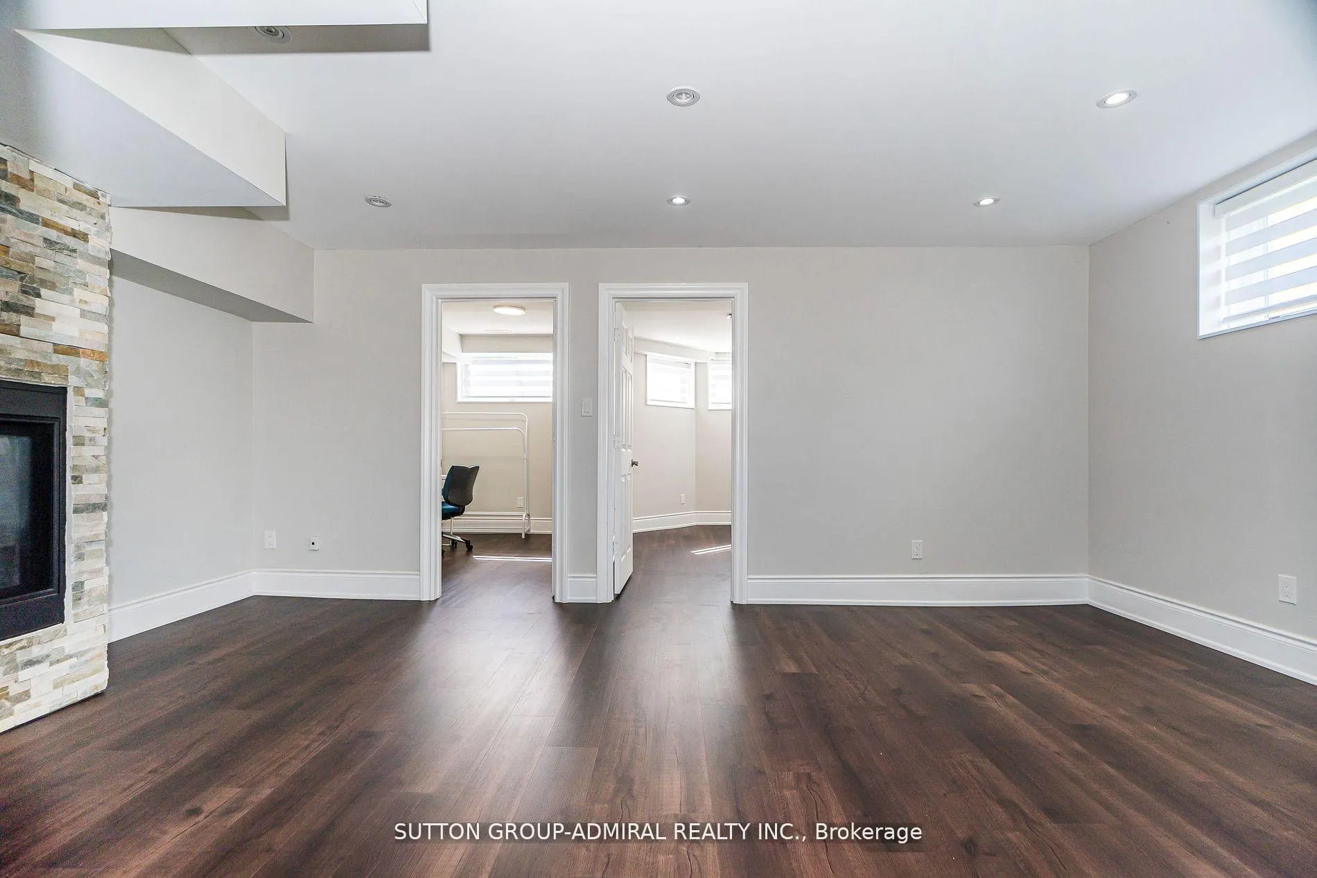 Photo 33 of 24 Ranee Avenue, Toronto, Englemount-Lawrence — HOMEH