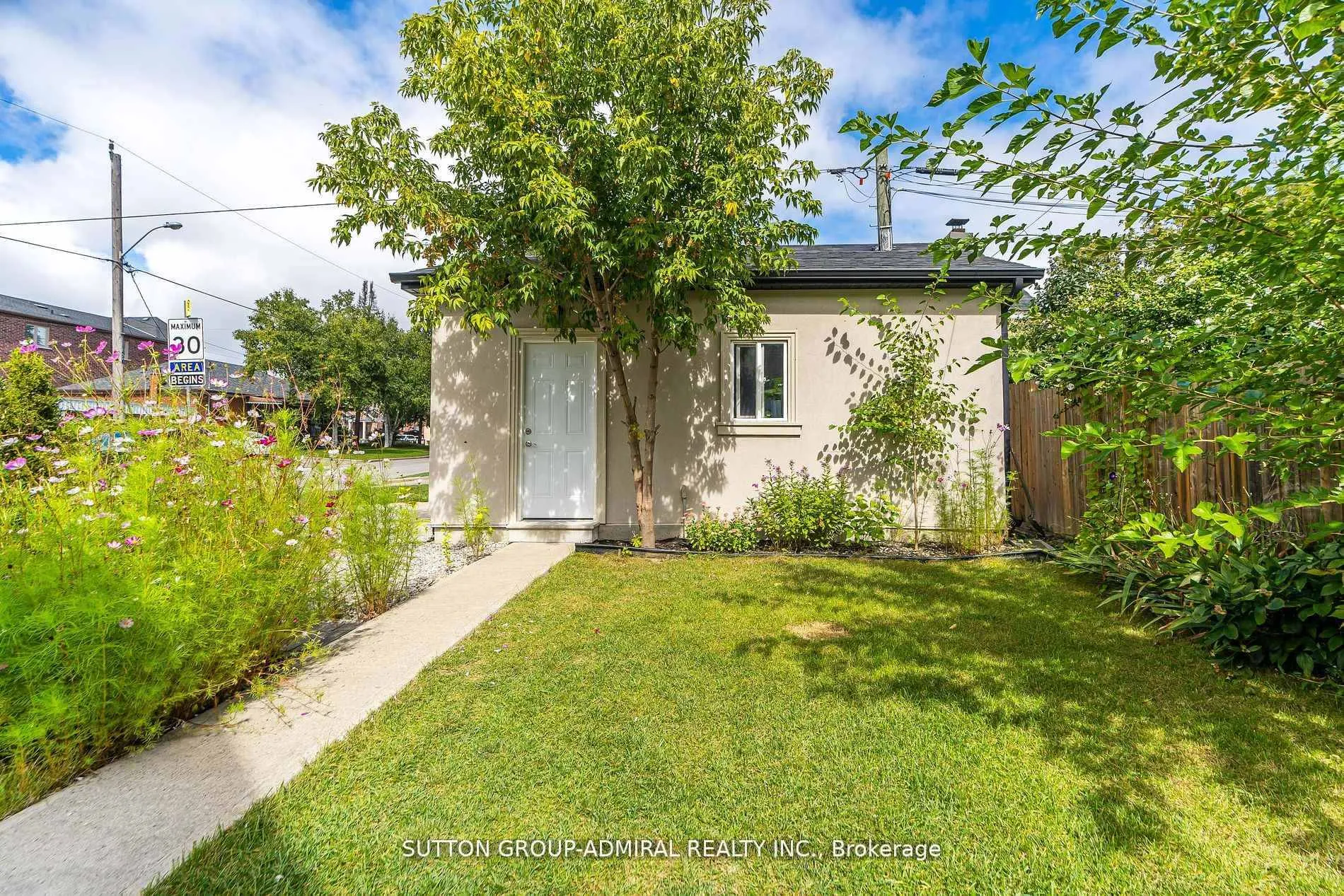 Photo 39 of 24 Ranee Avenue, Toronto, Englemount-Lawrence — HOMEH