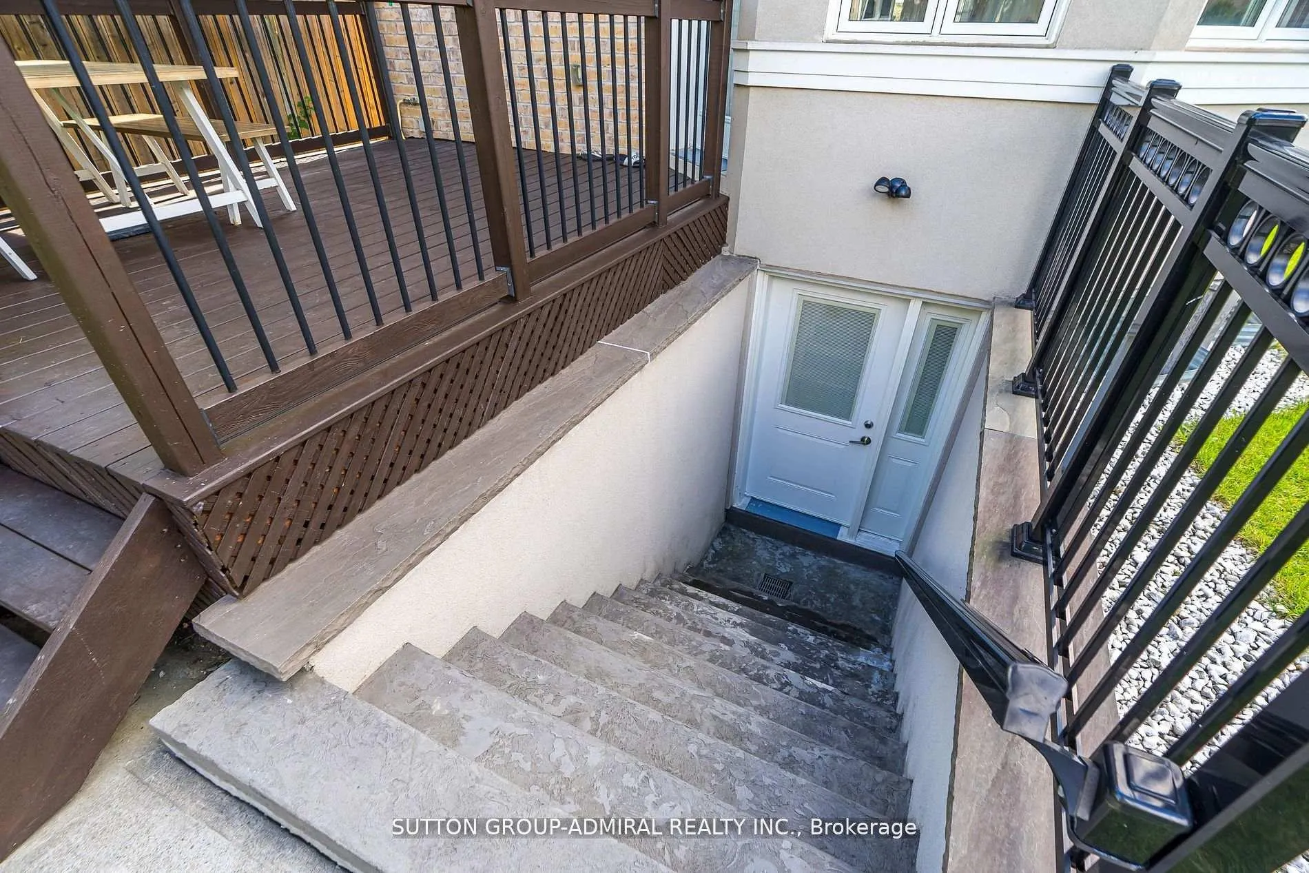 Photo 40 of 24 Ranee Avenue, Toronto, Englemount-Lawrence — HOMEH