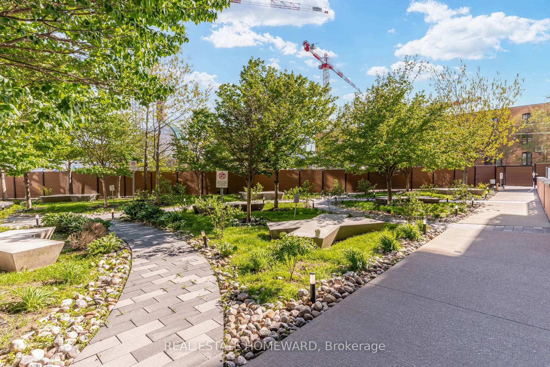 Photo 32 of Unit 732, 5 Hanna Avenue, Toronto, Niagara — HOMEH