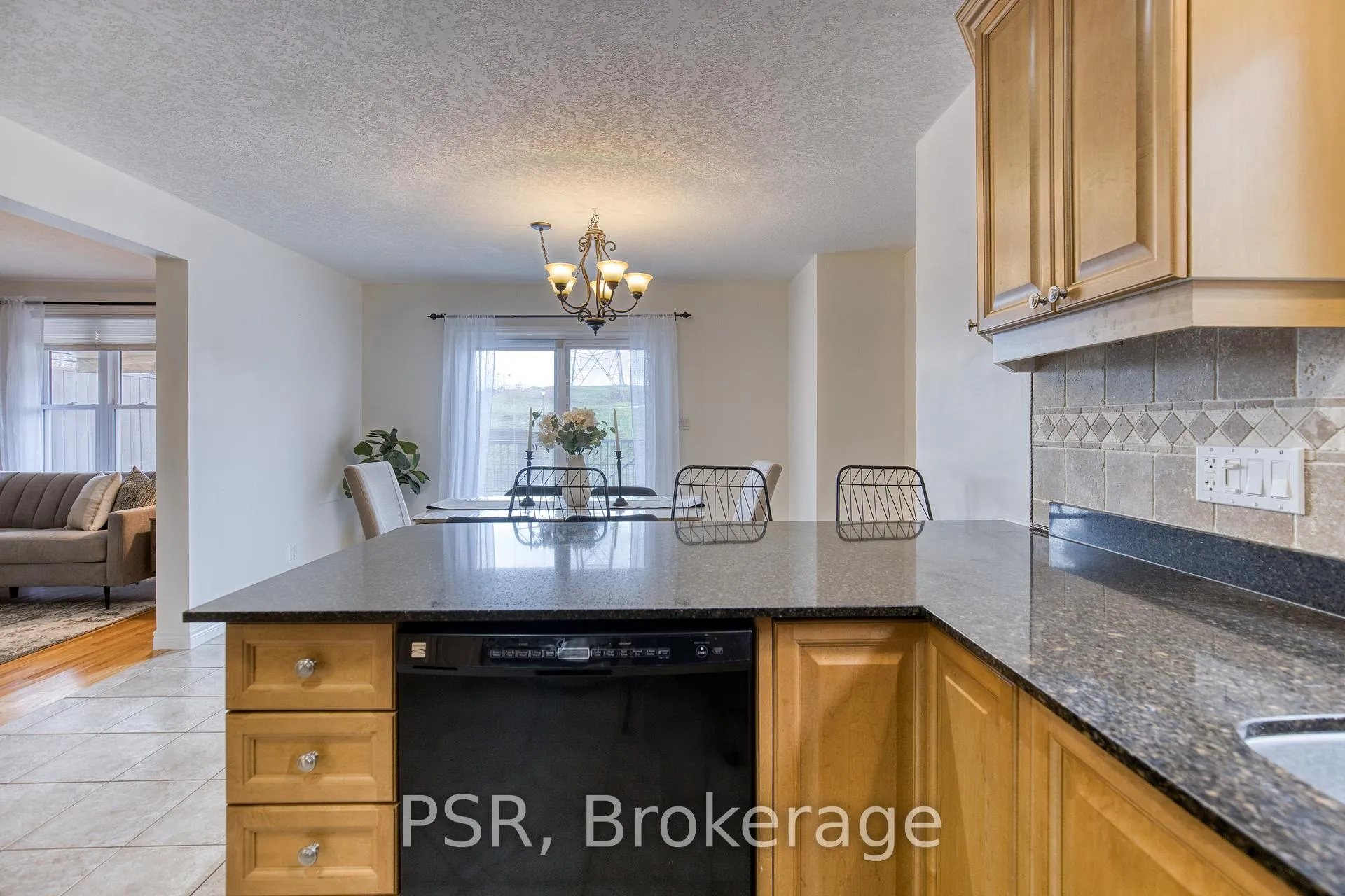 Photo 6 of 565 St Moritz Avenue, Waterloo — HOMEH