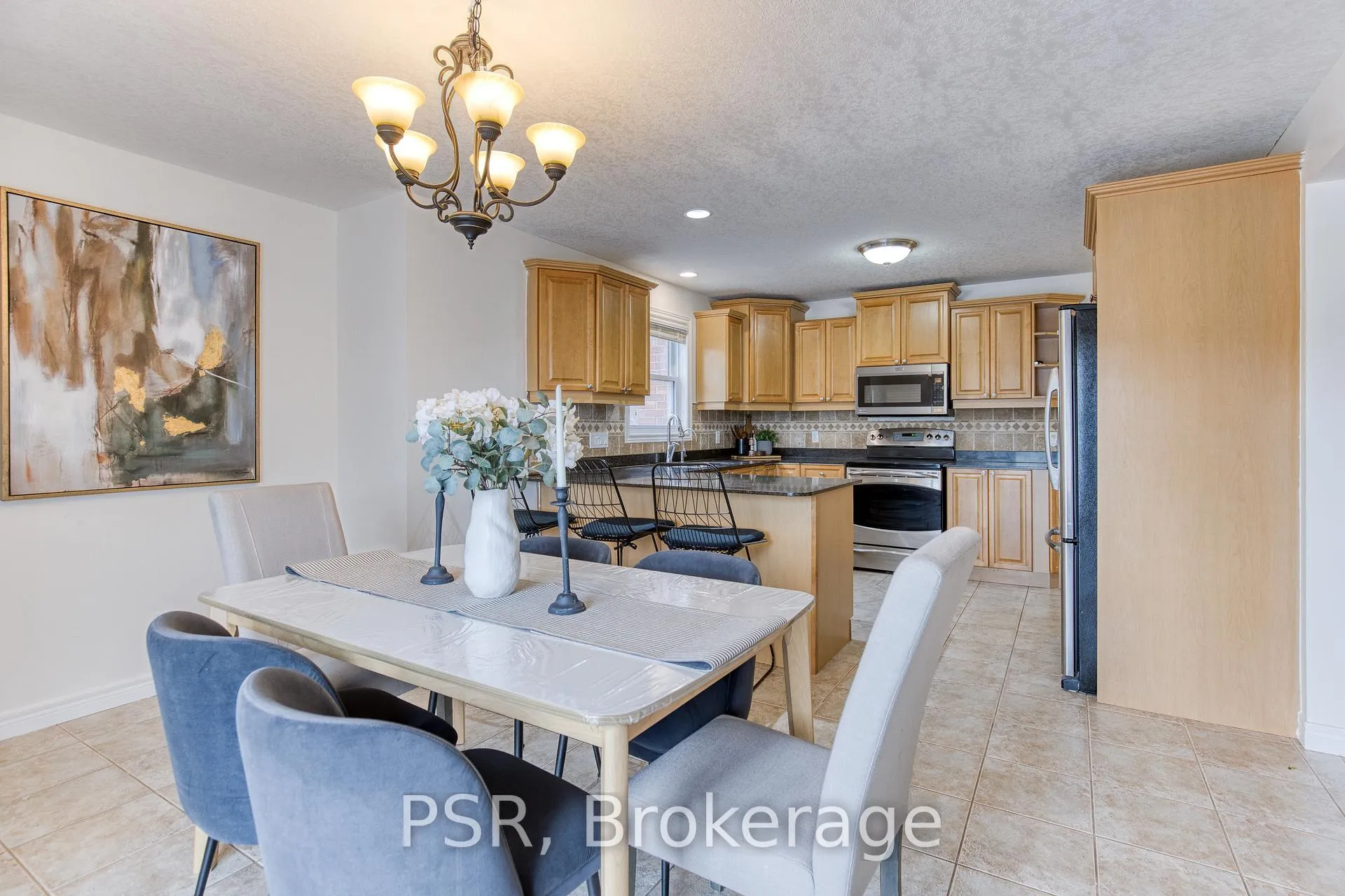 Photo 11 of 565 St Moritz Avenue, Waterloo — HOMEH