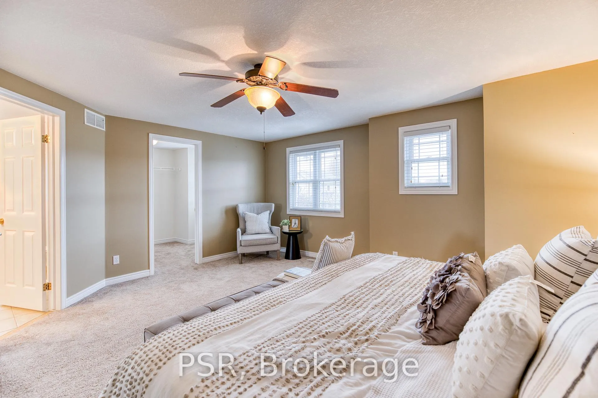 Photo 20 of 565 St Moritz Avenue, Waterloo — HOMEH