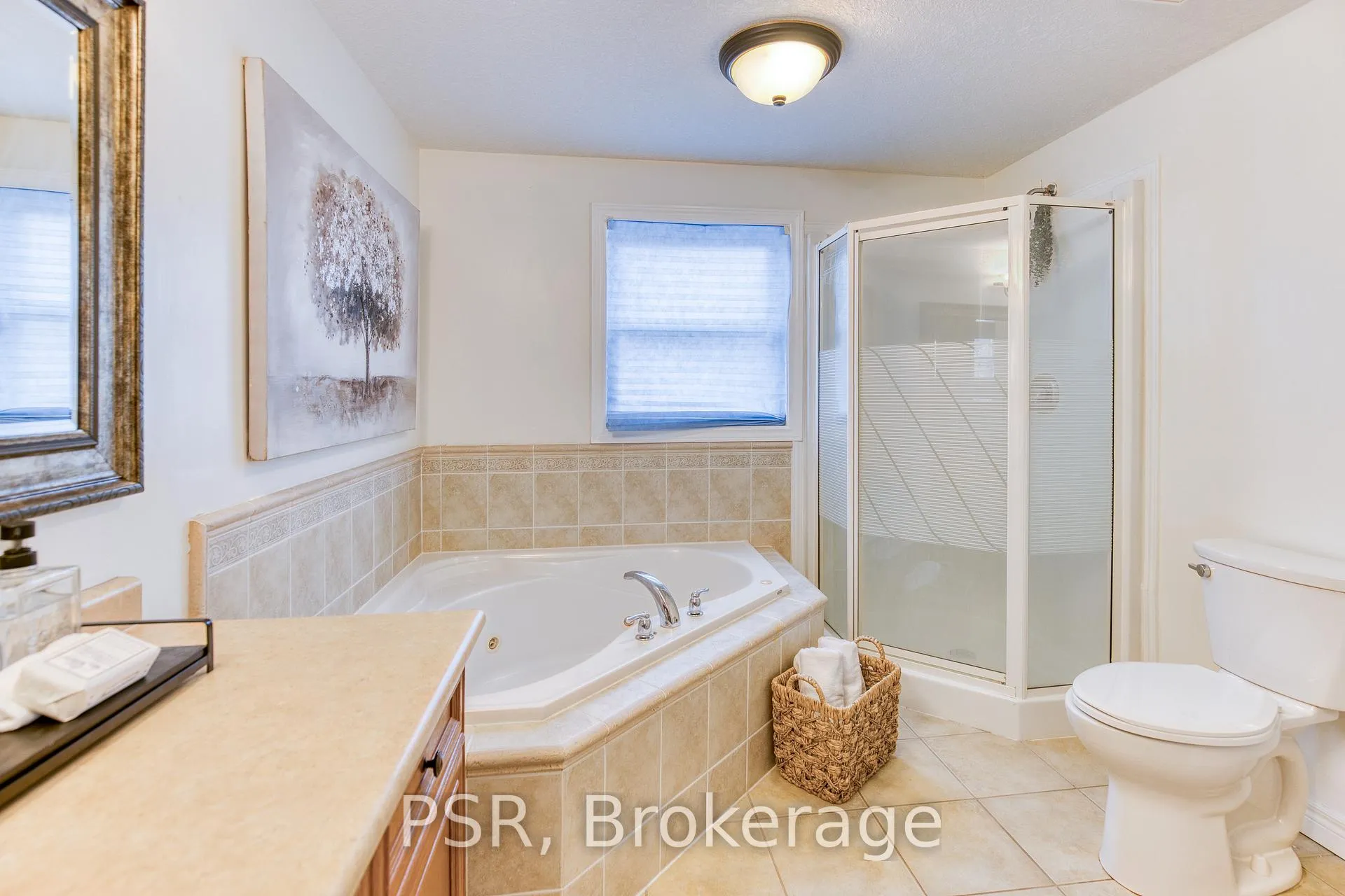Photo 25 of 565 St Moritz Avenue, Waterloo — HOMEH