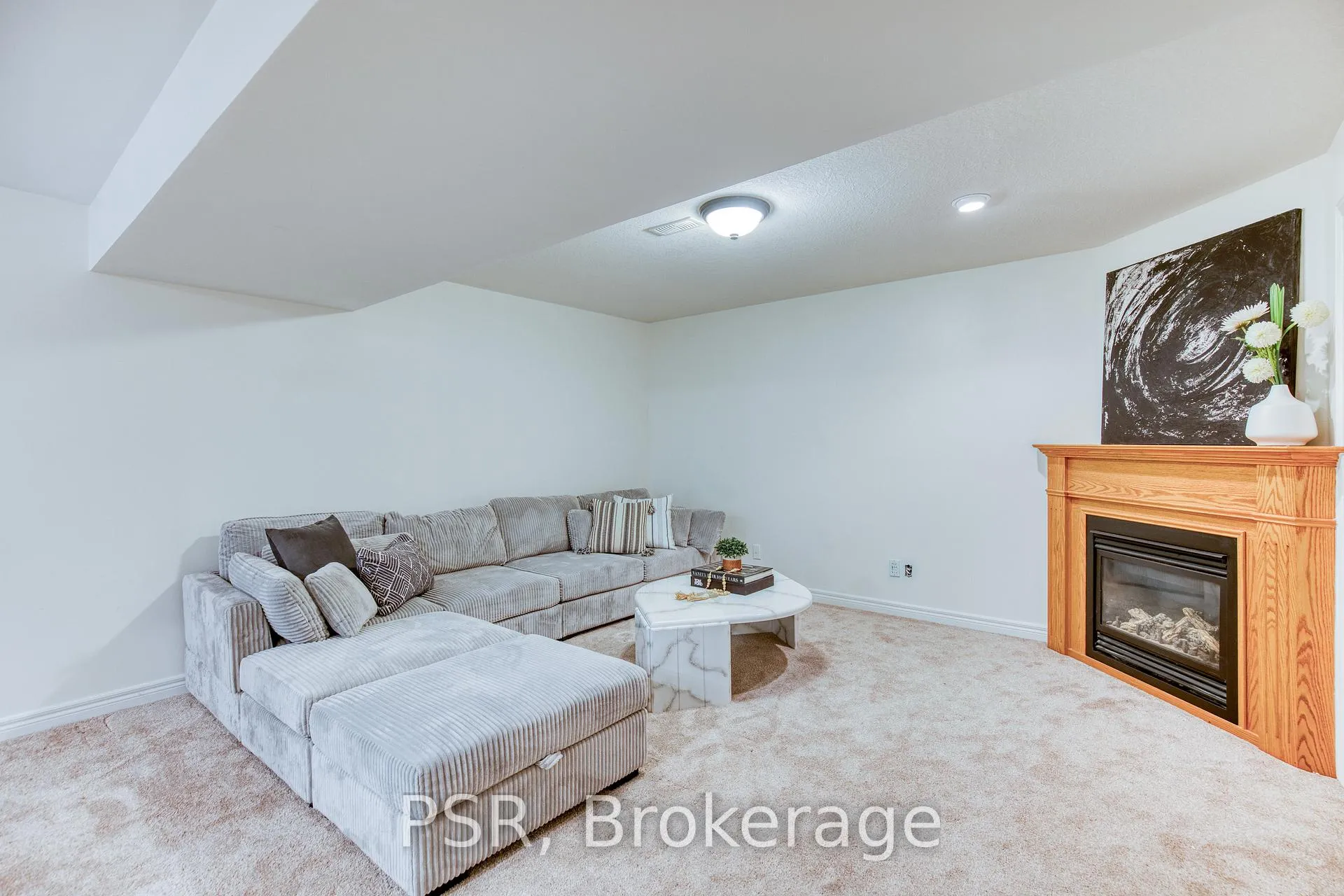 Photo 36 of 565 St Moritz Avenue, Waterloo — HOMEH