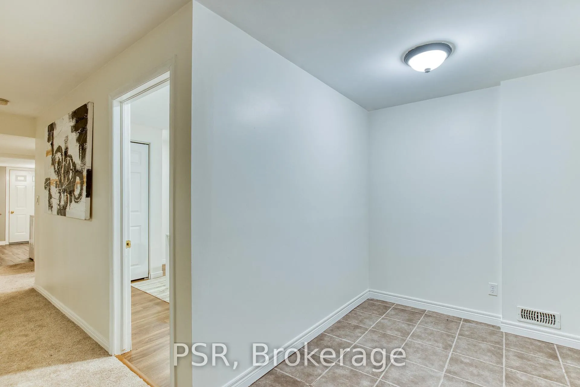 Photo 38 of 565 St Moritz Avenue, Waterloo — HOMEH