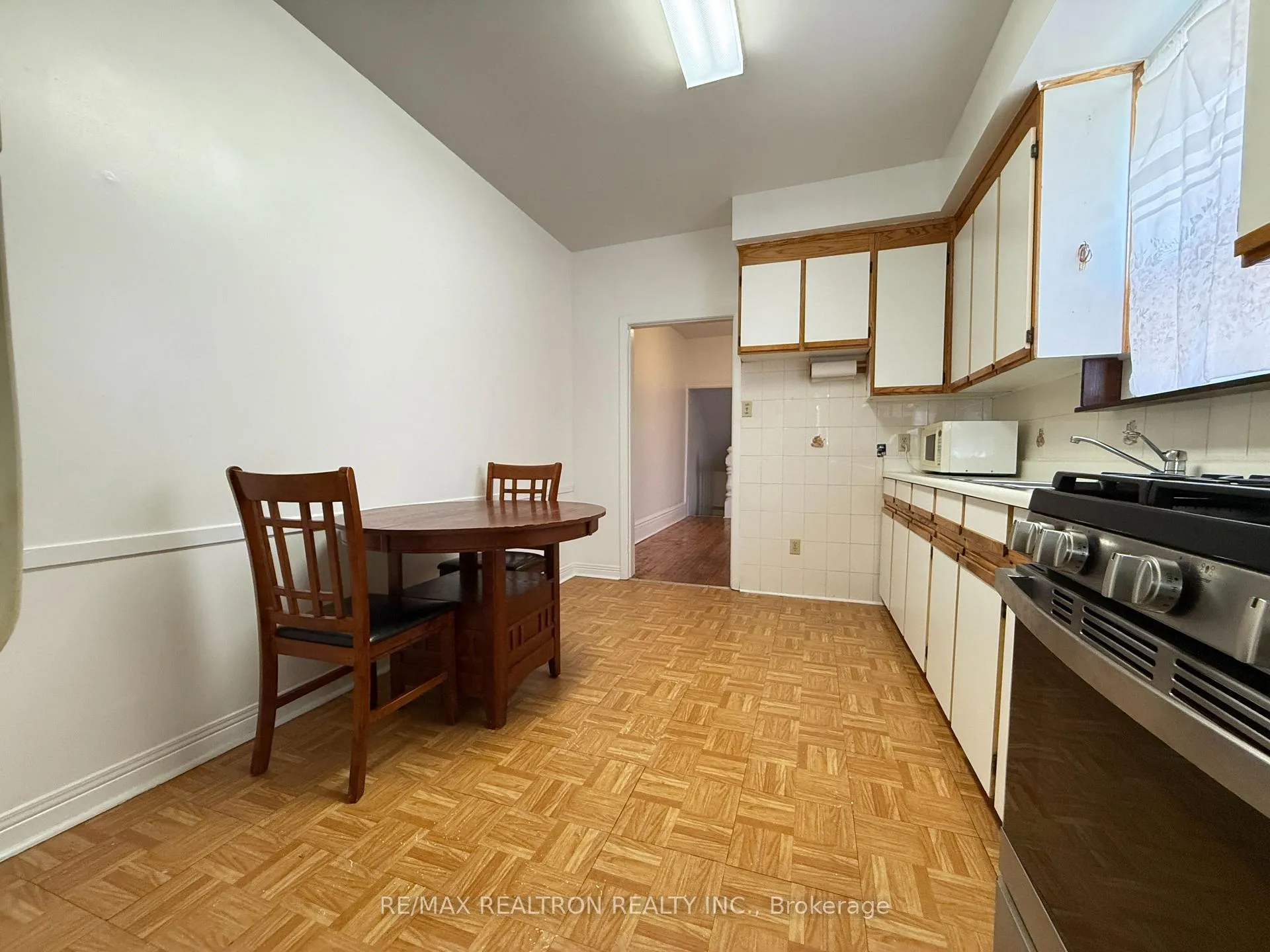 Photo 5 of 399 Brock Avenue, Toronto, Dufferin Grove — HOMEH