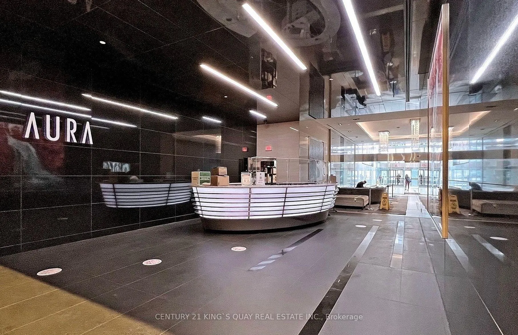 Photo 2 of Unit 5610, 386 Yonge Street, Toronto, Bay Street Corridor — HOMEH