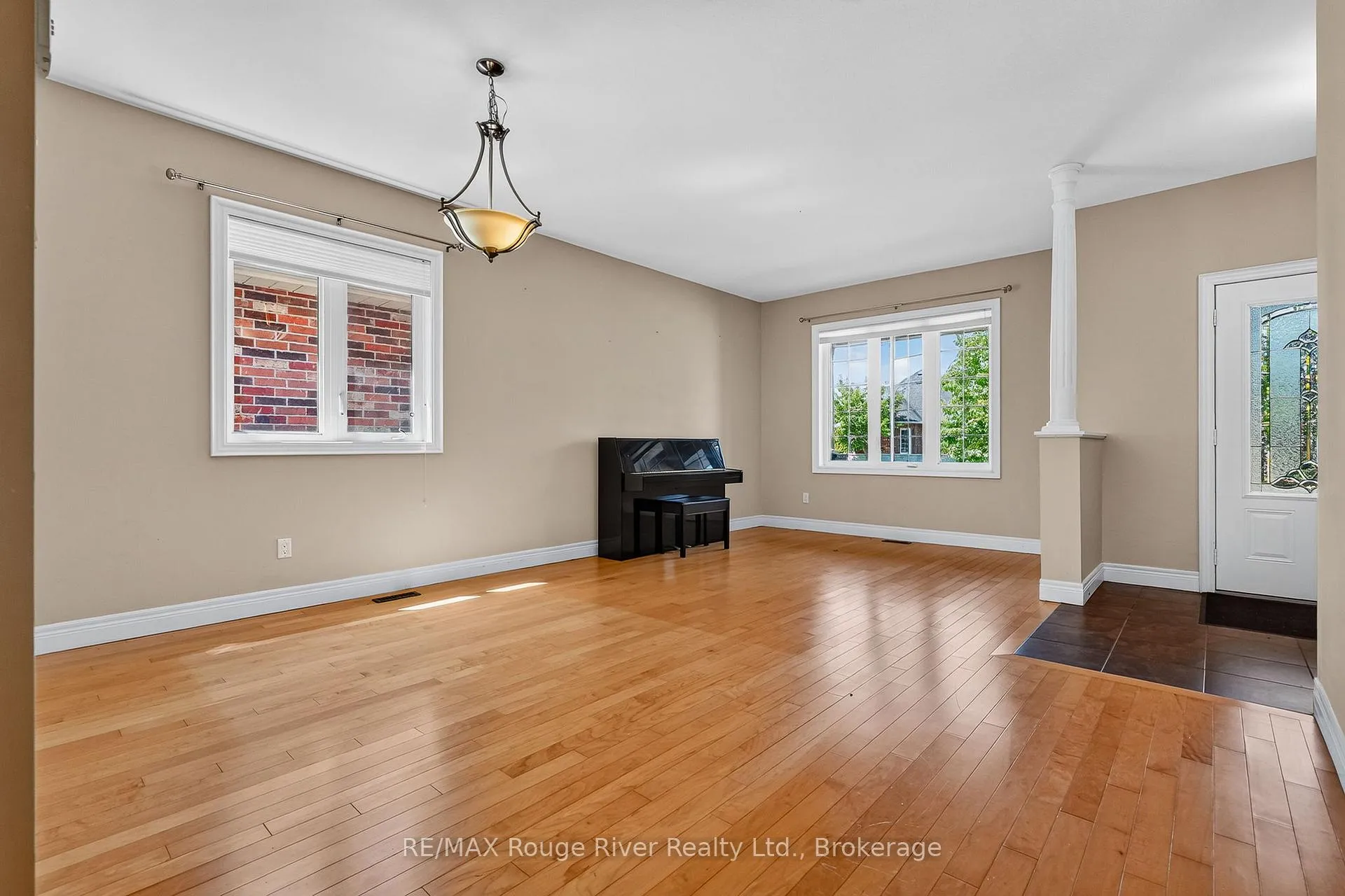 Photo 8 of 496 Foote Crescent, Cobourg — HOMEH