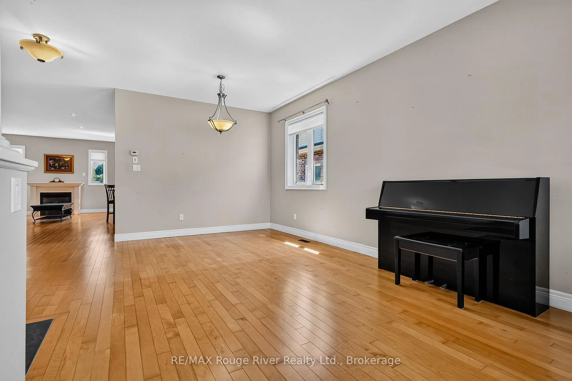 Photo 10 of 496 Foote Crescent, Cobourg — HOMEH