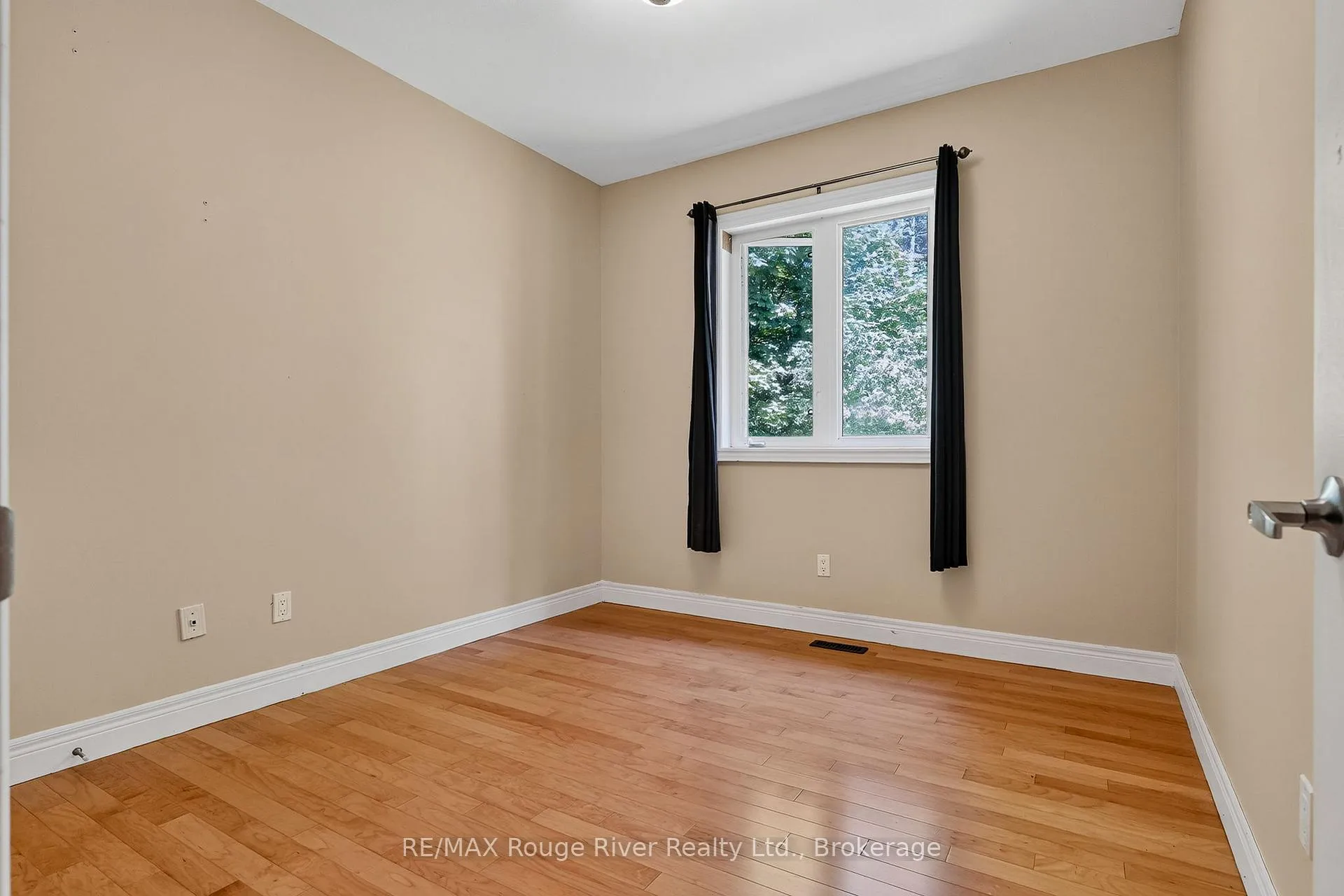 Photo 29 of 496 Foote Crescent, Cobourg — HOMEH