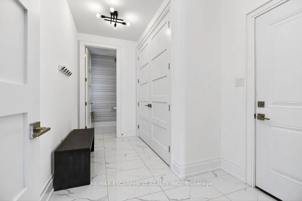 Photo 18 of Unit 6, 2134 New Street, Burlington, Brant — HOMEH