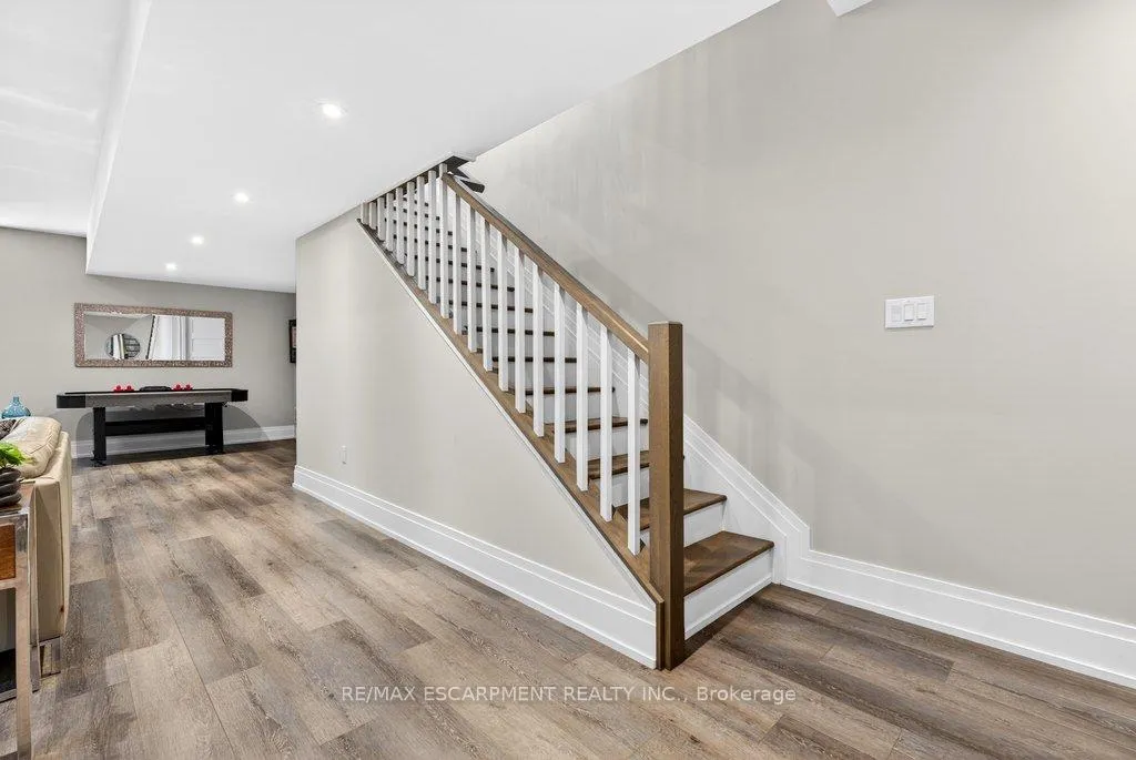 Photo 33 of Unit 6, 2134 New Street, Burlington, Brant — HOMEH