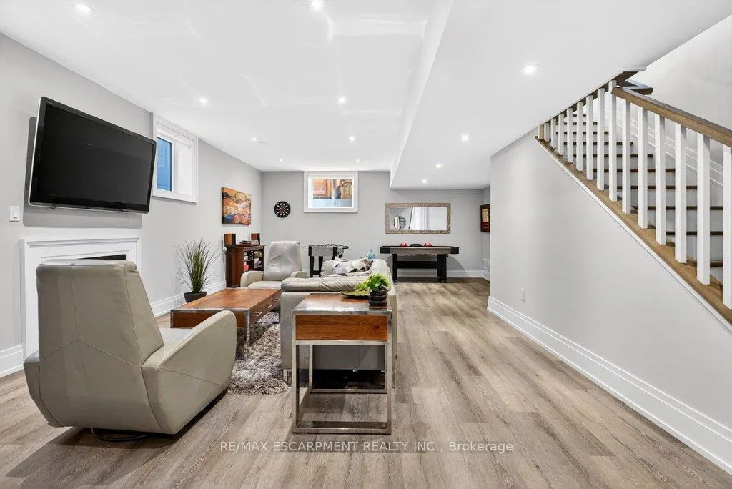 Photo 35 of Unit 6, 2134 New Street, Burlington, Brant — HOMEH