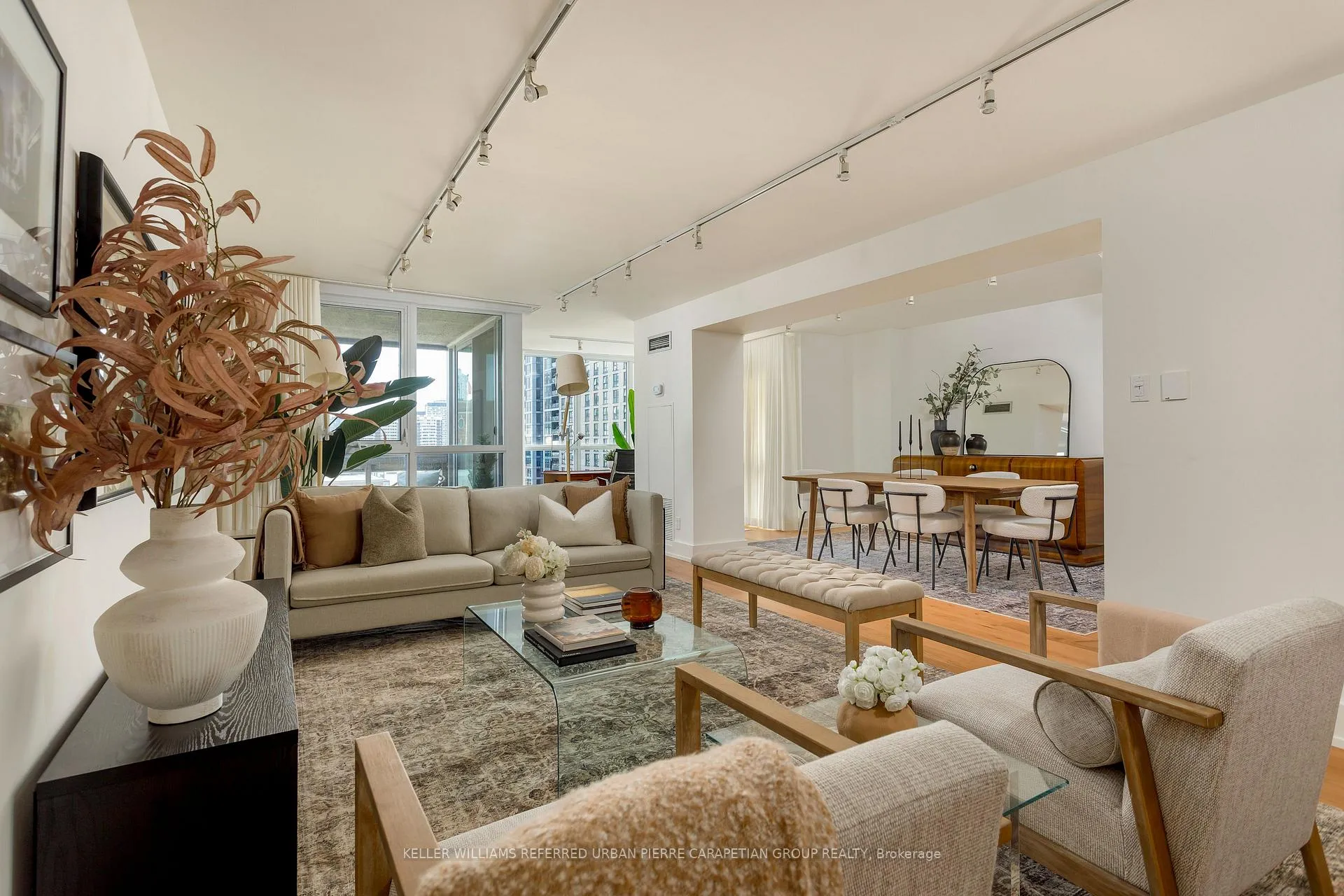 Photo 1 of Unit 1806, 278 Bloor Street E, Toronto, Rosedale-Moore Park — HOMEH