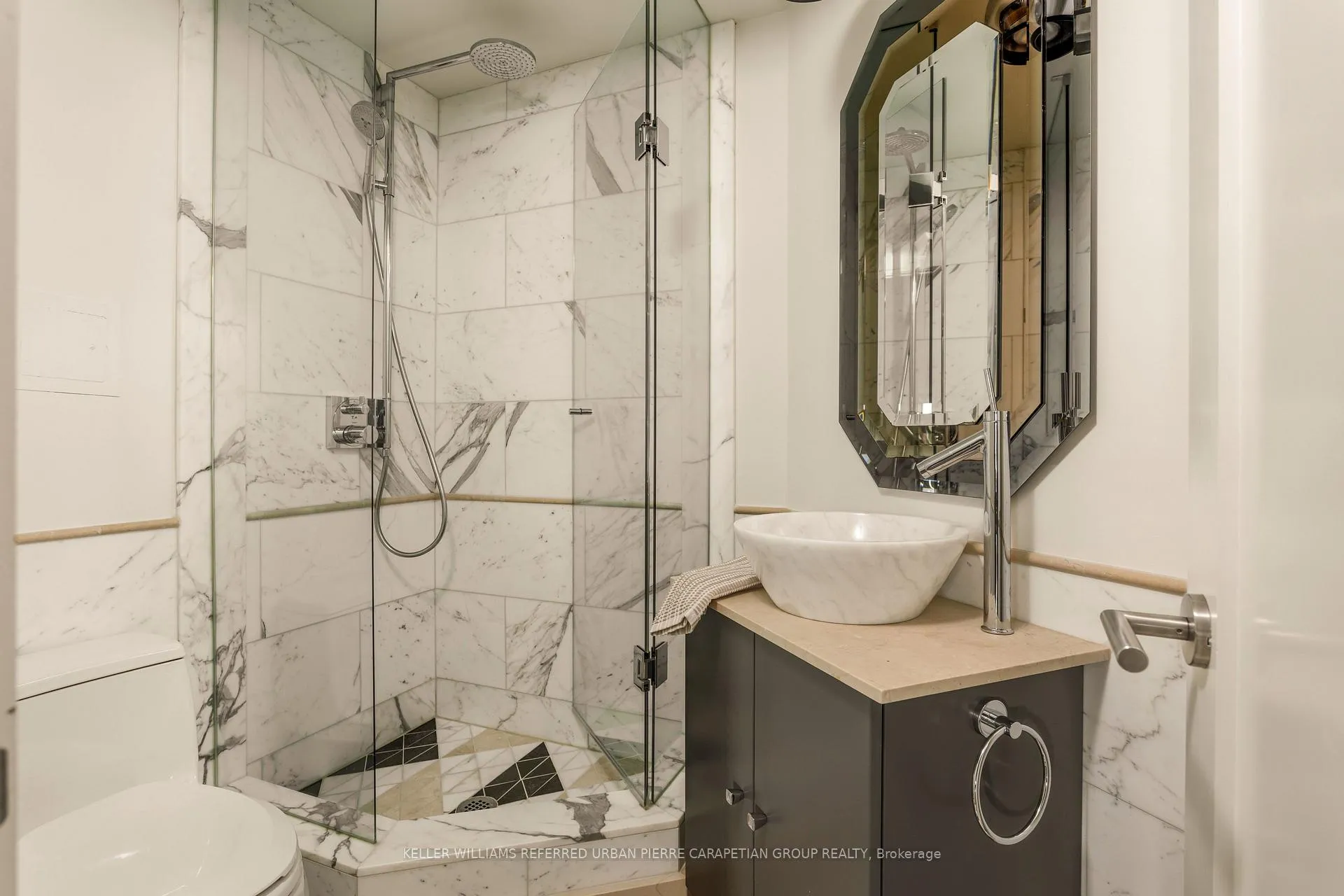 Photo 4 of Unit 1806, 278 Bloor Street E, Toronto, Rosedale-Moore Park — HOMEH