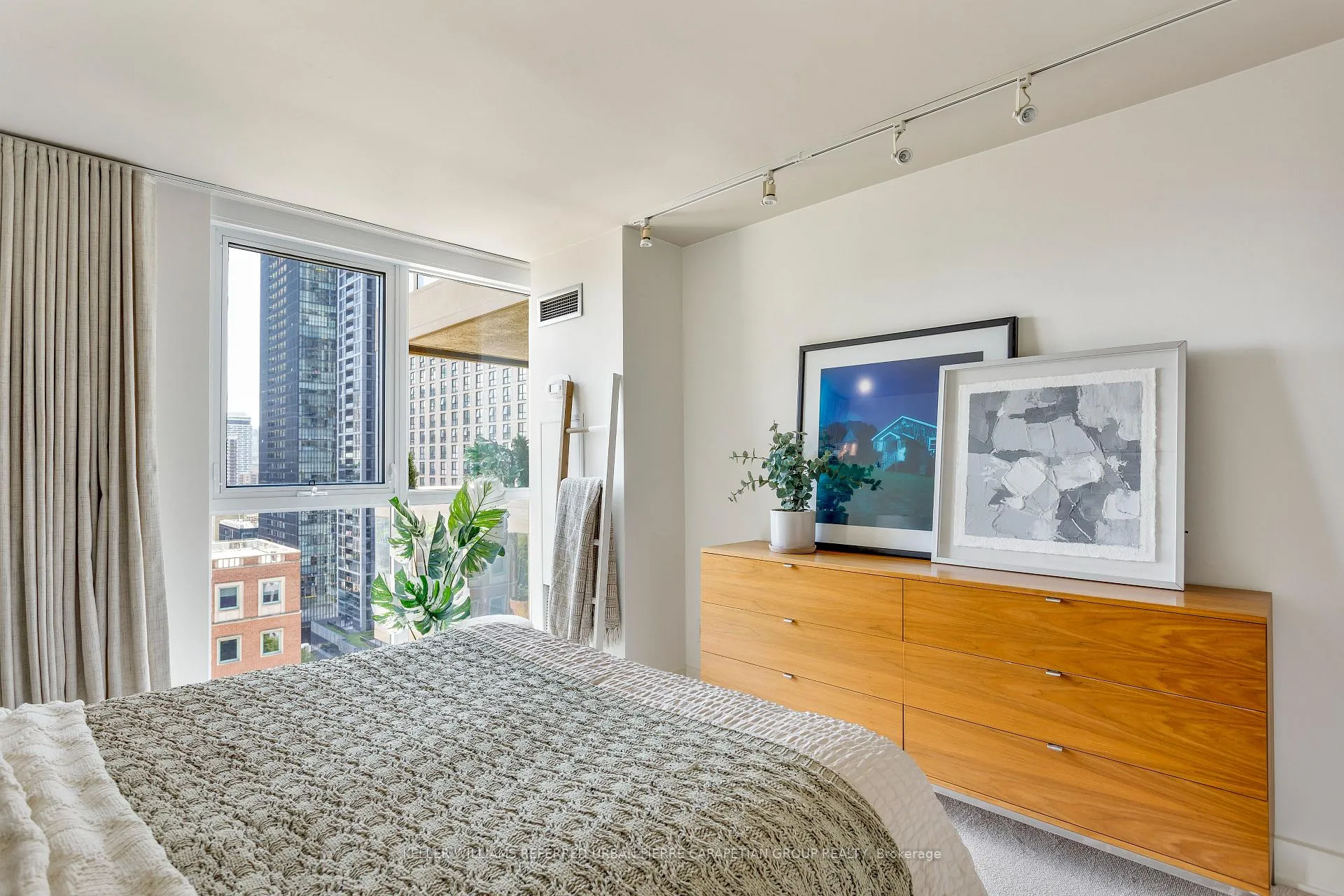 Photo 26 of Unit 1806, 278 Bloor Street E, Toronto, Rosedale-Moore Park — HOMEH