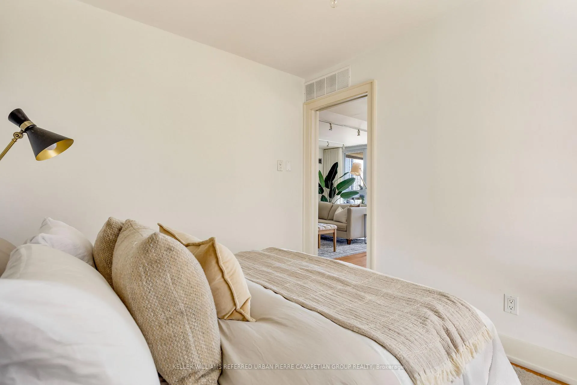 Photo 29 of Unit 1806, 278 Bloor Street E, Toronto, Rosedale-Moore Park — HOMEH