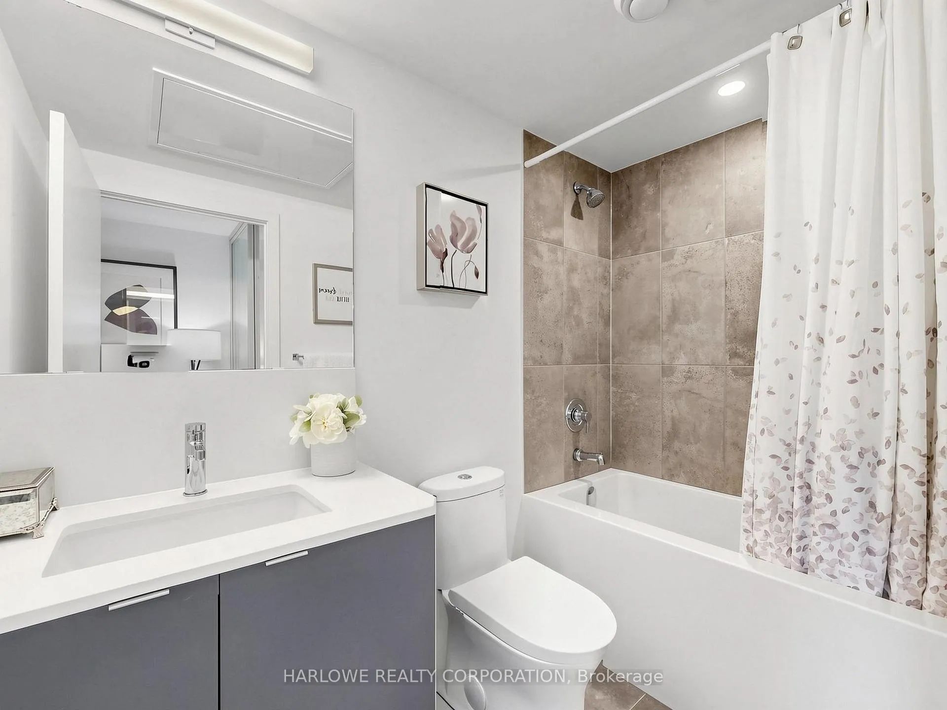 Photo 17 of Unit 126 B, 1604 Charles Street, Whitby, Port Whitby — HOMEH
