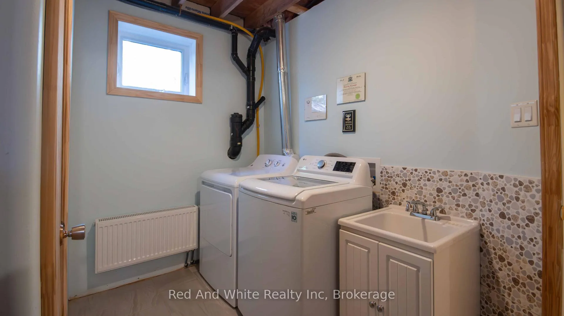 Photo 26 of 610 Pine Point Lane, Killaloe, Hagarty and Richards, Killaloe/Round Lake — HOMEH
