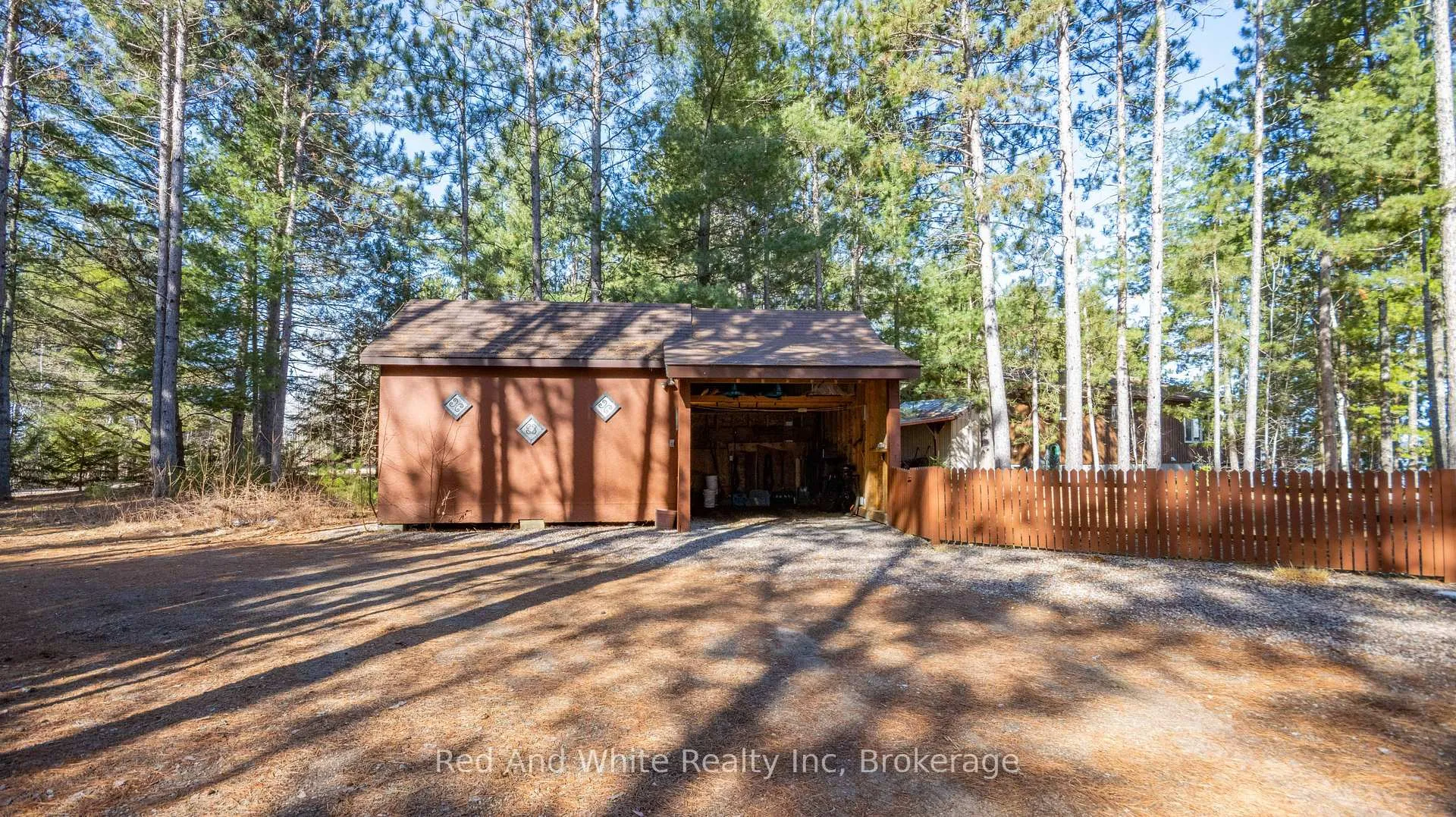 Photo 34 of 610 Pine Point Lane, Killaloe, Hagarty and Richards, Killaloe/Round Lake — HOMEH