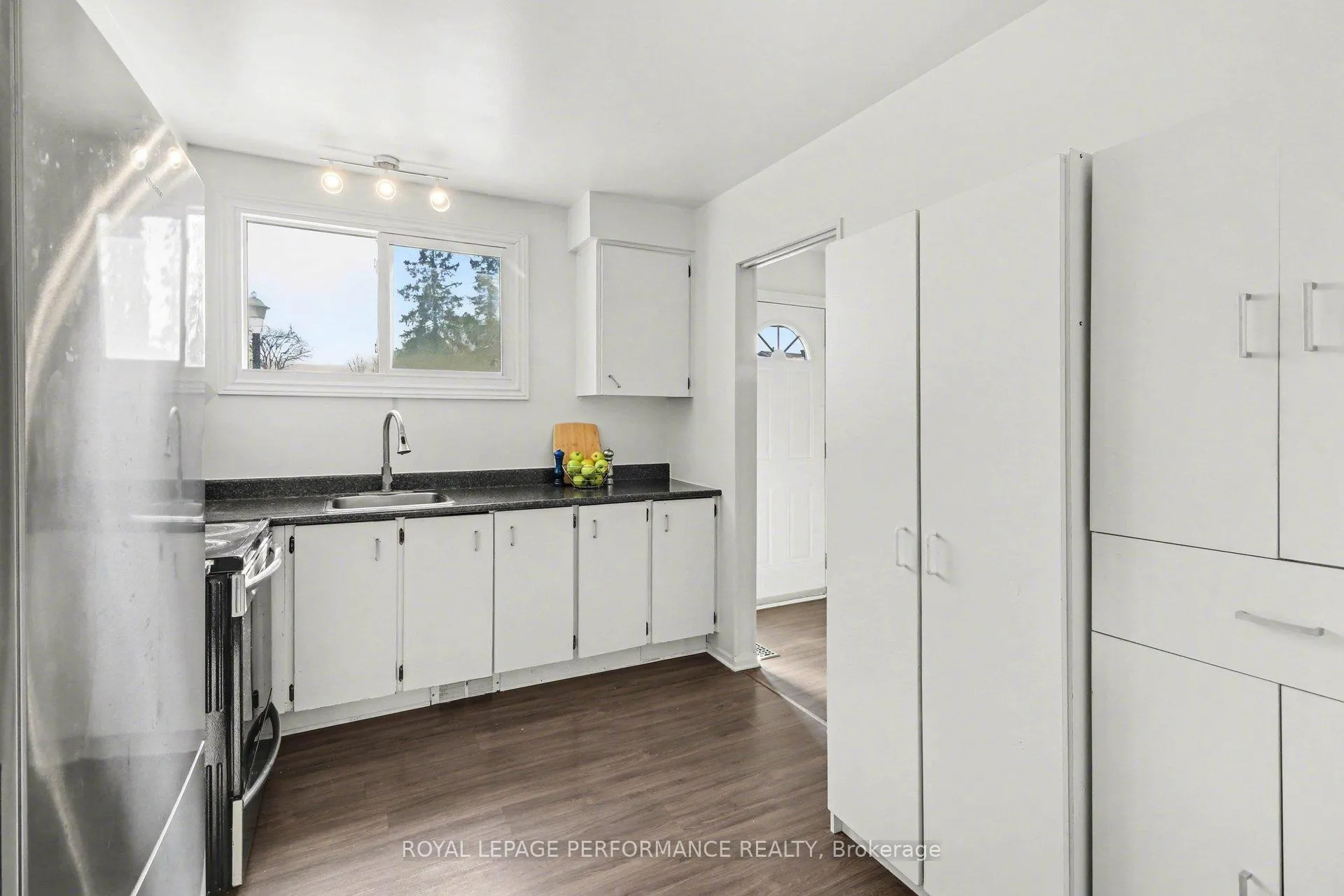 Photo 15 of Unit 307, 1441 Palmerston Drive, Ottawa, Carson Grove — HOMEH