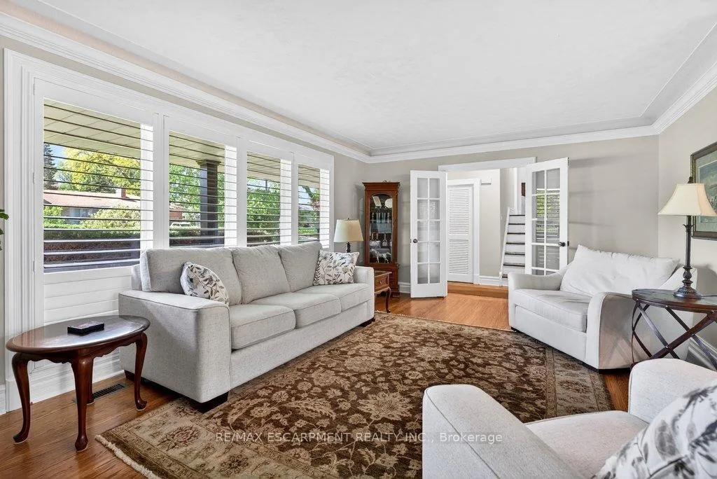 Photo 10 of 4008 Apple Valley Lane, Burlington, Shoreacres — HOMEH