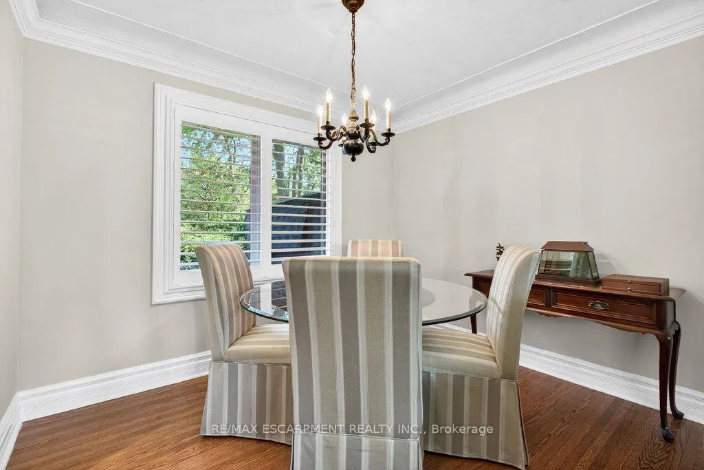Photo 12 of 4008 Apple Valley Lane, Burlington, Shoreacres — HOMEH