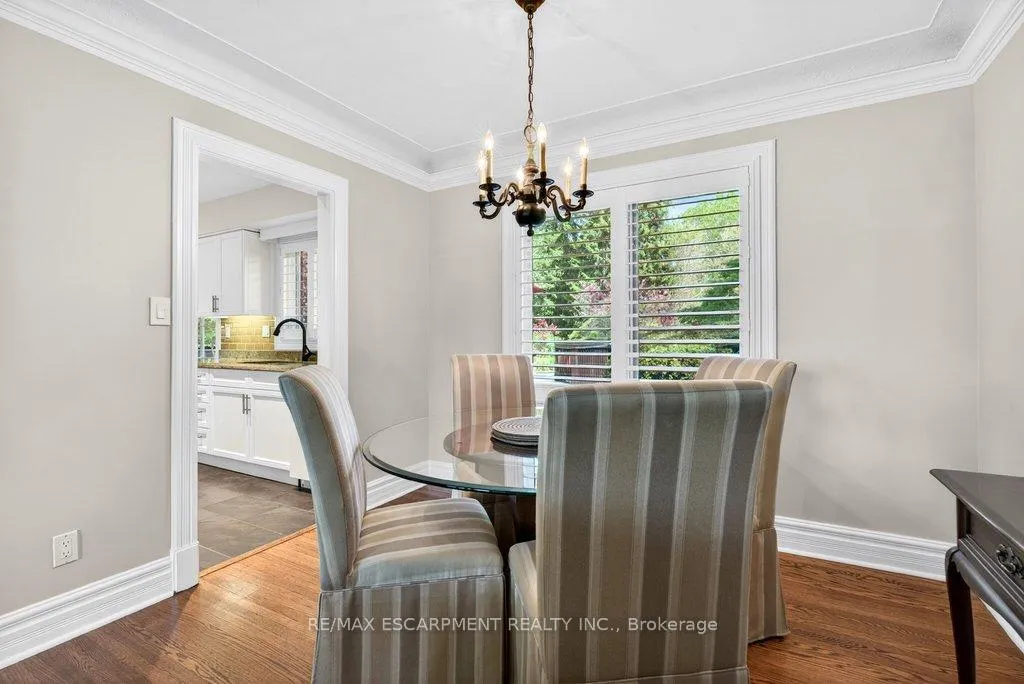 Photo 13 of 4008 Apple Valley Lane, Burlington, Shoreacres — HOMEH
