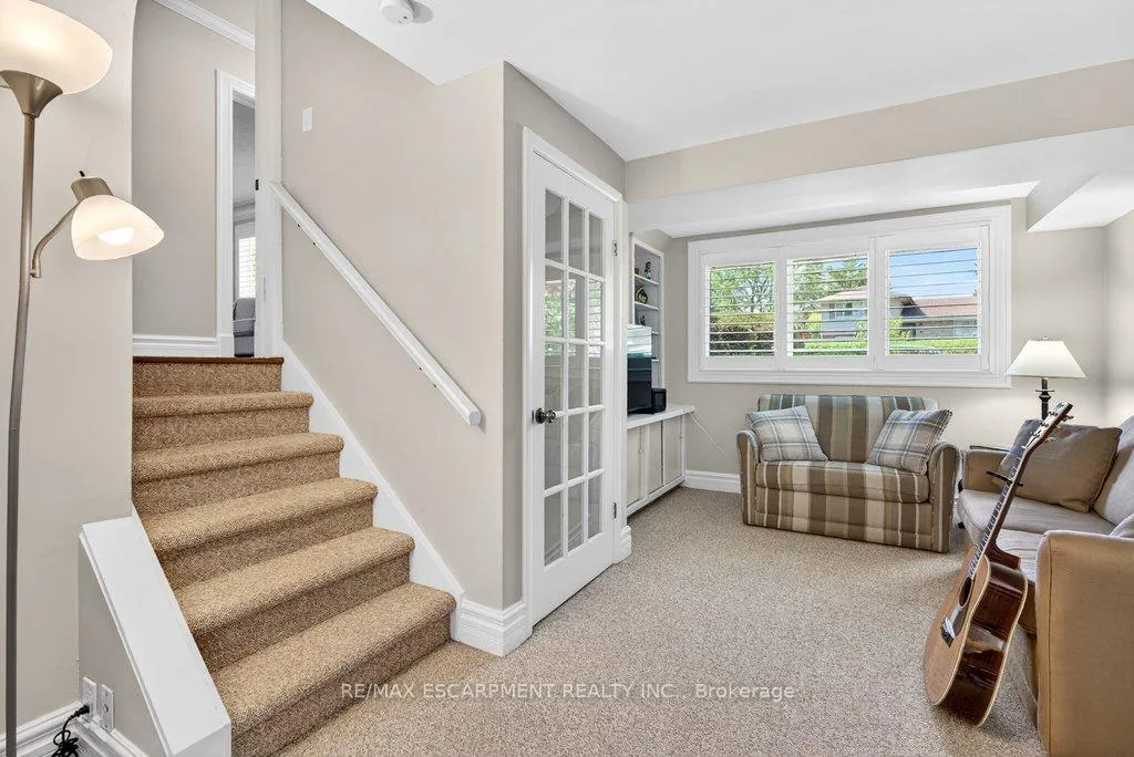 Photo 26 of 4008 Apple Valley Lane, Burlington, Shoreacres — HOMEH