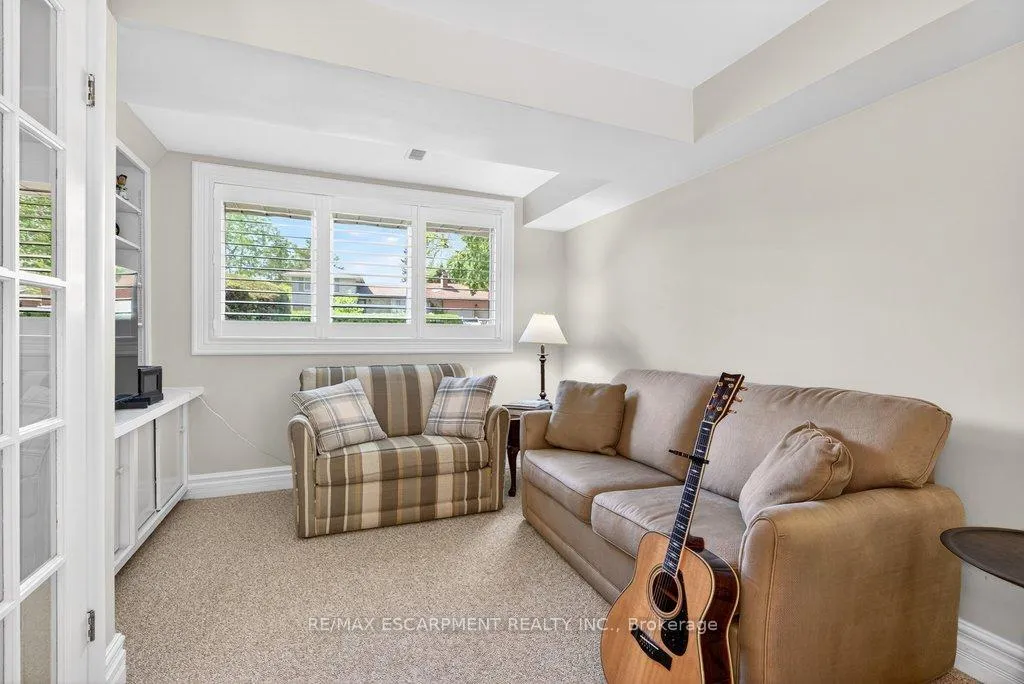 Photo 28 of 4008 Apple Valley Lane, Burlington, Shoreacres — HOMEH