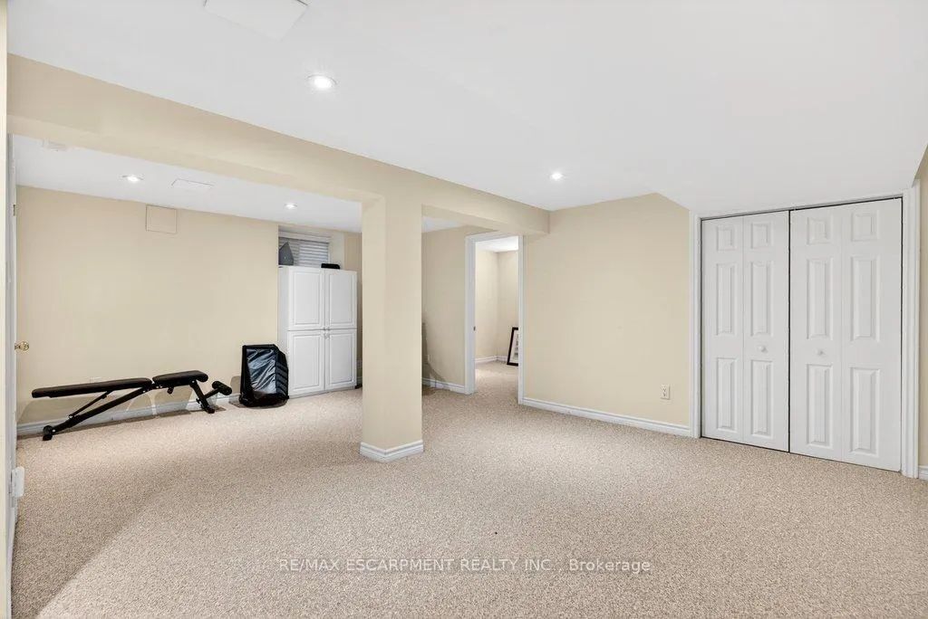 Photo 31 of 4008 Apple Valley Lane, Burlington, Shoreacres — HOMEH